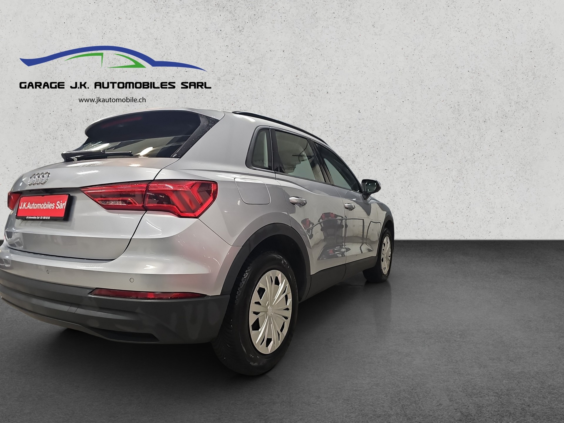AUDI Q3 35 TFSI Attraction S-tronic-image-11