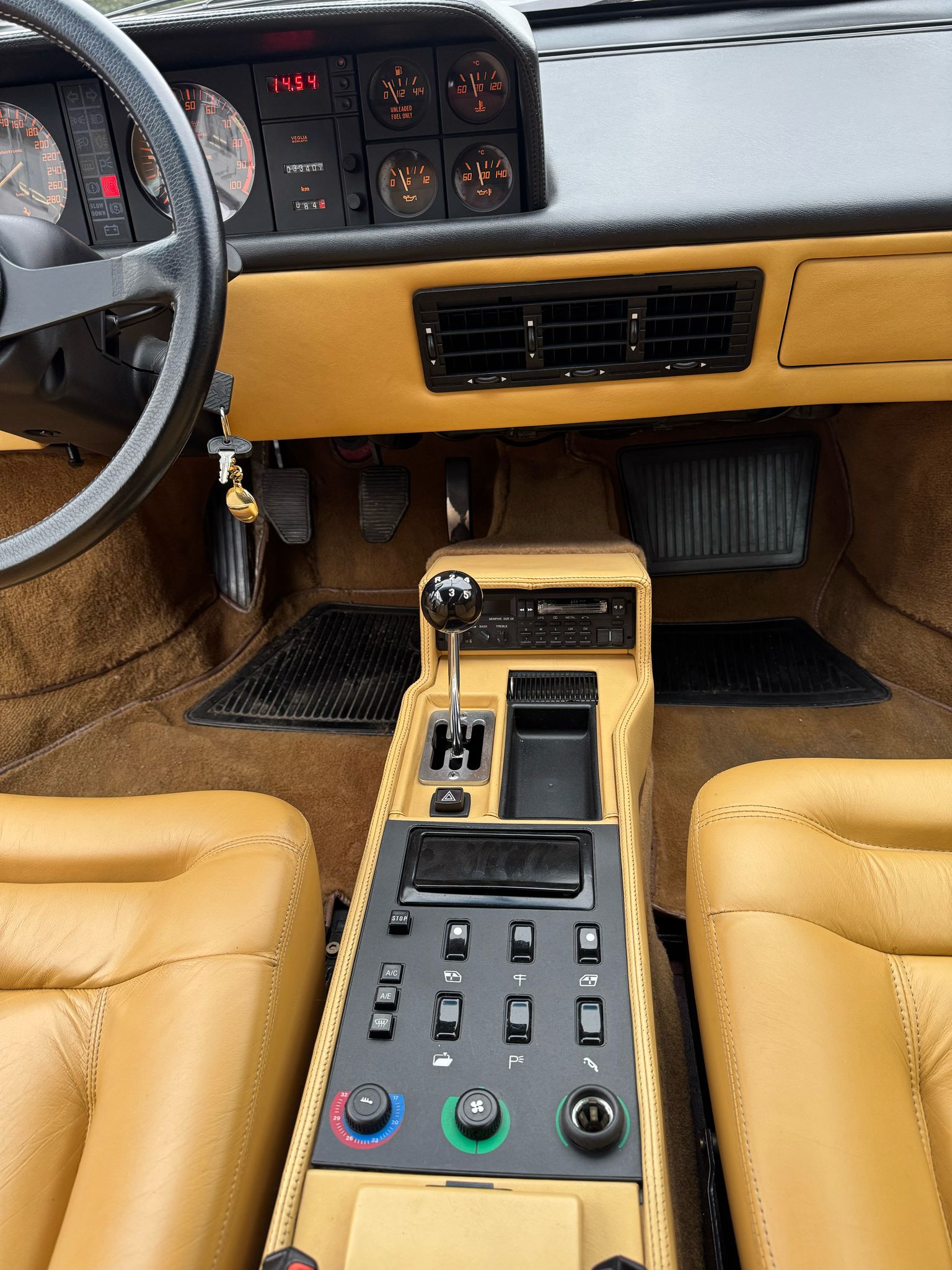 FERRARI Mondial 3.2-image-14