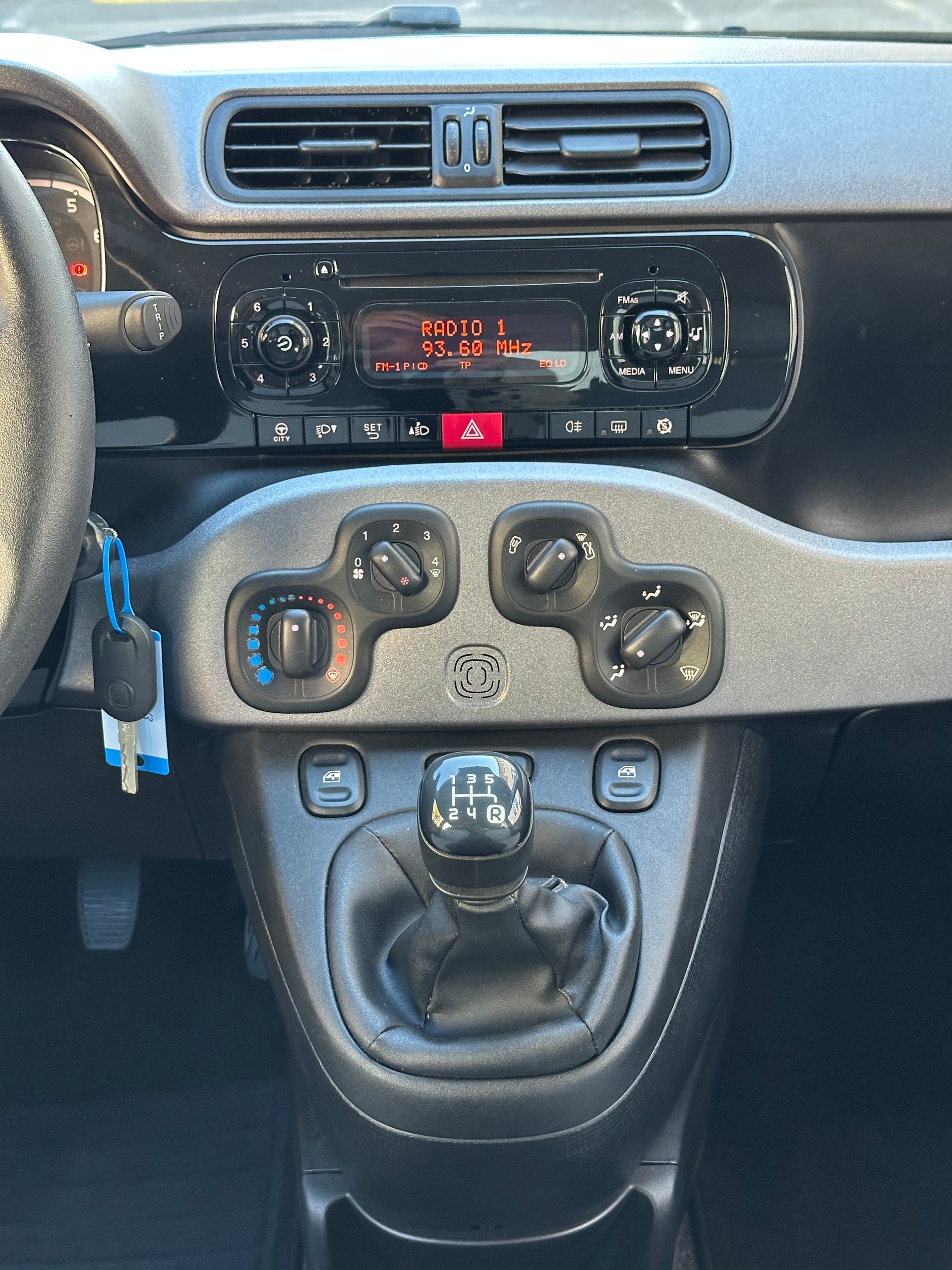 FIAT Panda 0.9 Twinair Turbo Lounge-image-17