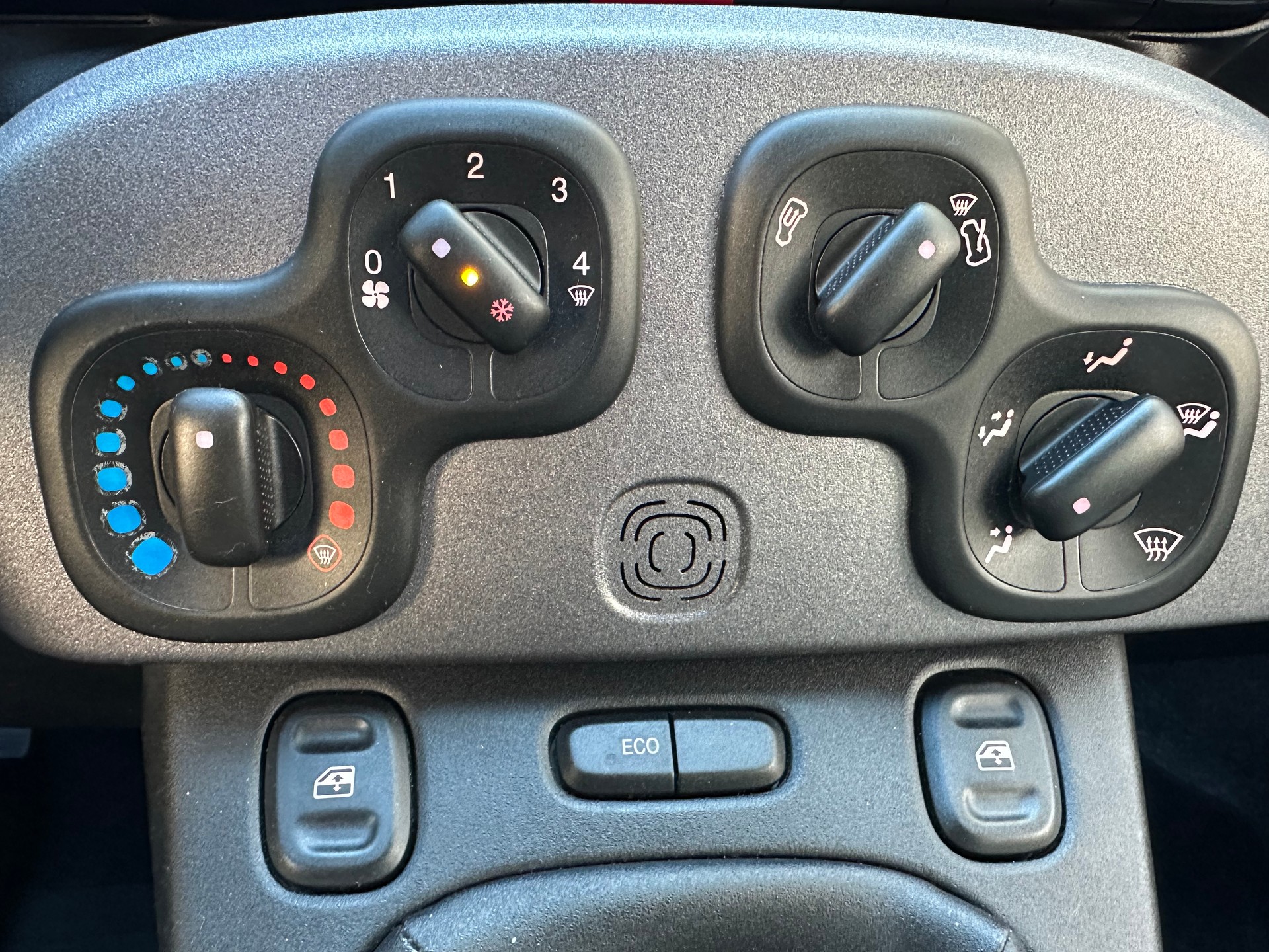 FIAT Panda 0.9 Twinair Turbo Lounge-image-18