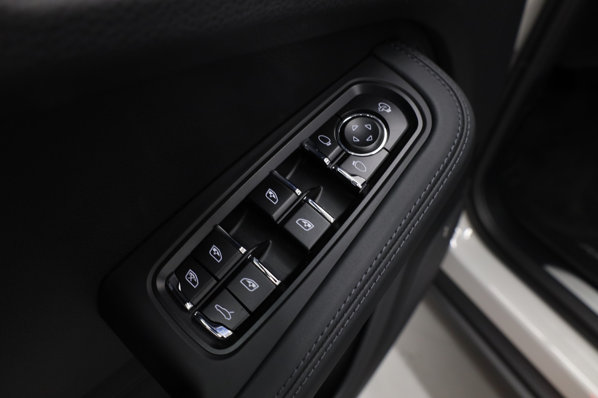 PORSCHE Macan 2.9 V6 S-image-26