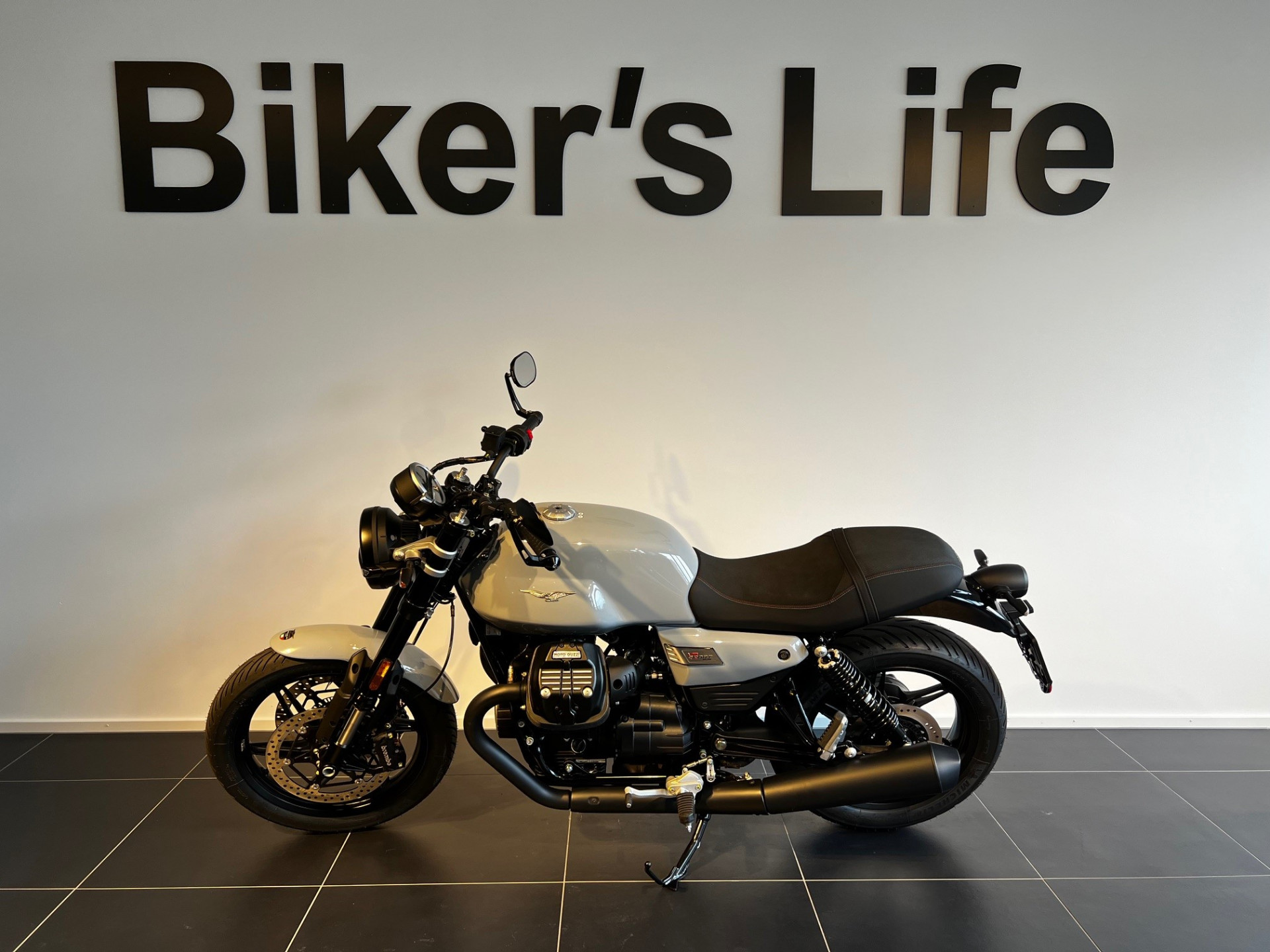 MOTO GUZZI V7 850 Sport-image-1