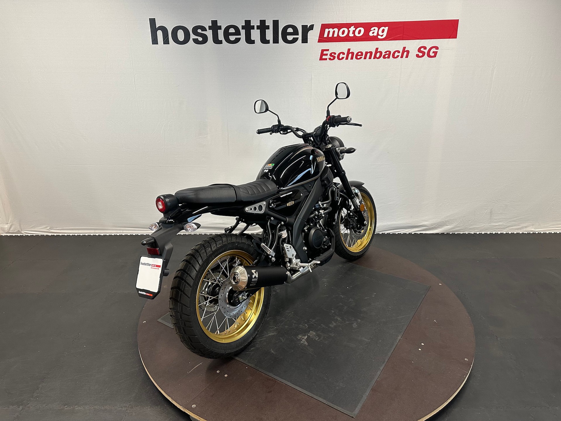 YAMAHA XSR 125 Legacy Akrapovic Edition-image-5