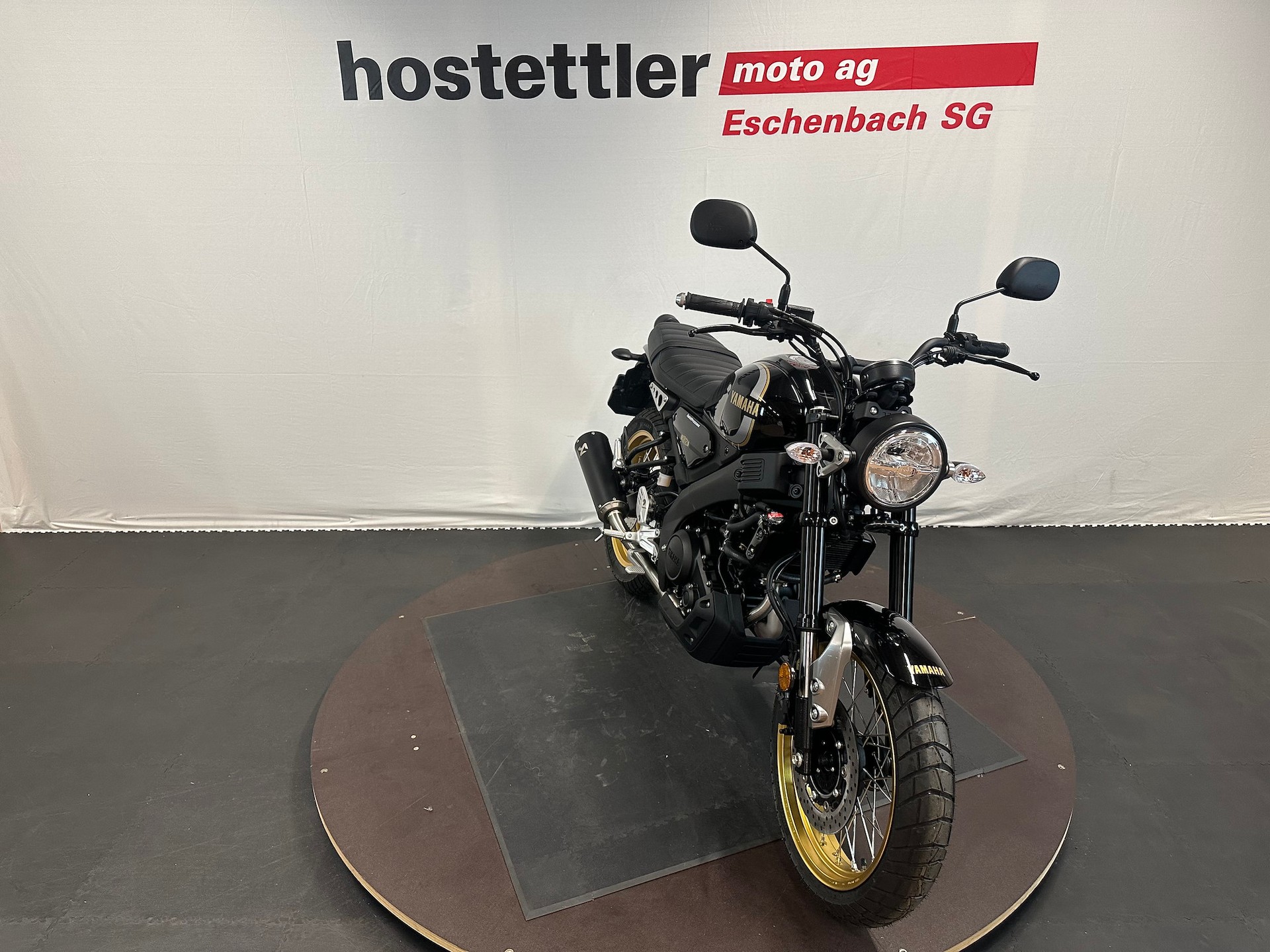 YAMAHA XSR 125 Legacy Akrapovic Edition-image-0