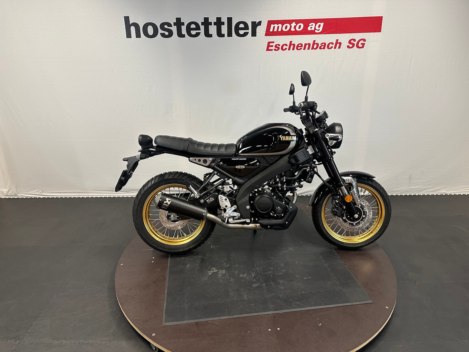 YAMAHA XSR 125 Legacy Akrapovic Edition-image-1