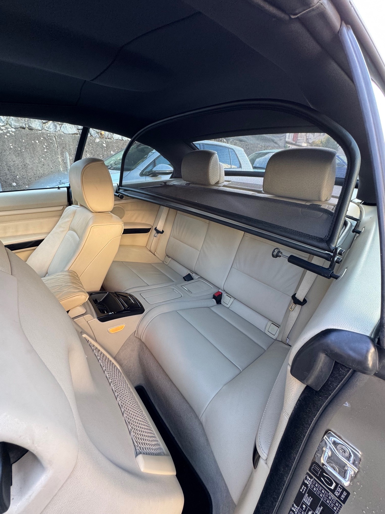 BMW 325i Cabriolet Steptronic-image-28