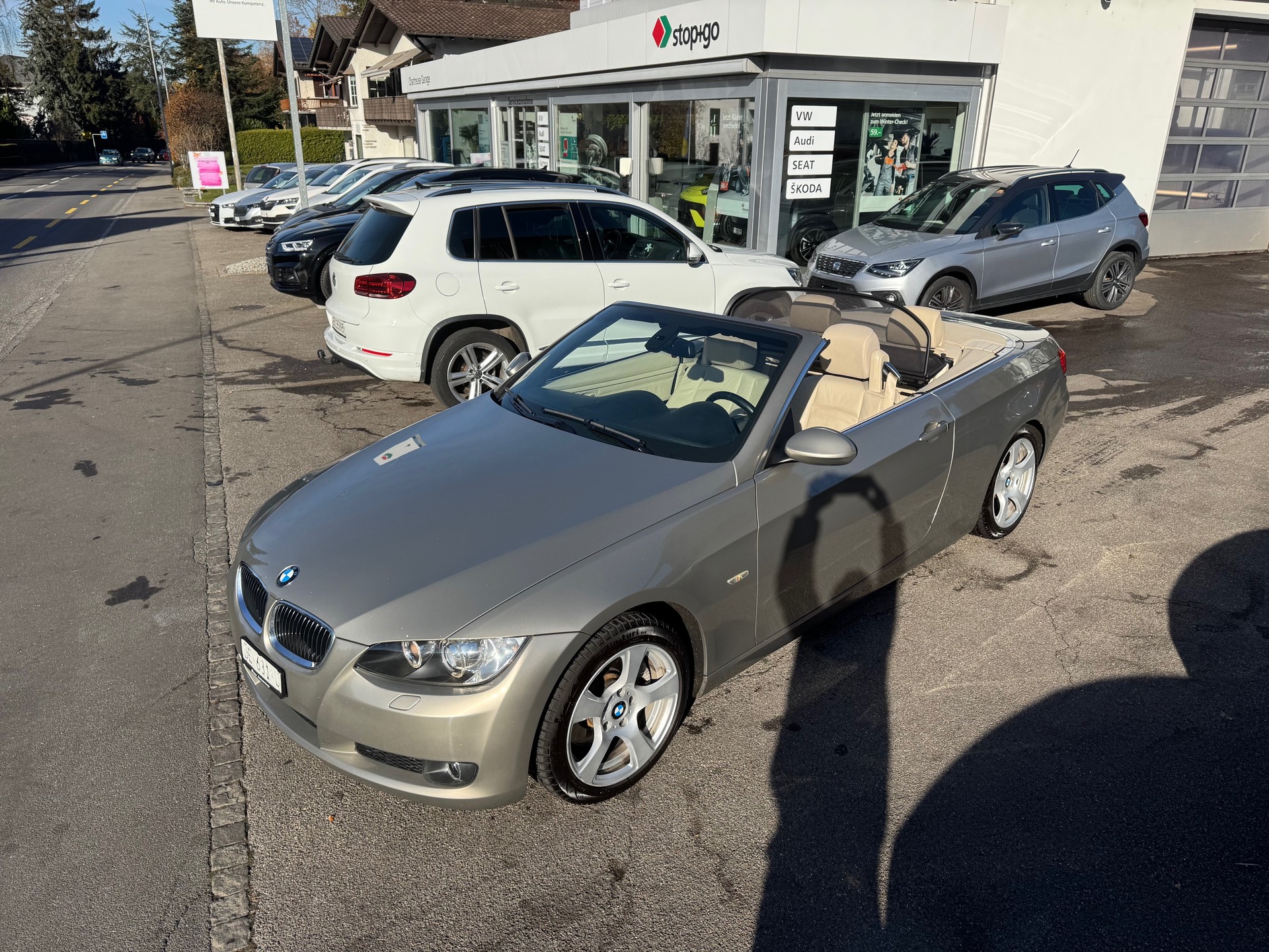 BMW 325i Cabriolet Steptronic-showroom-element-2