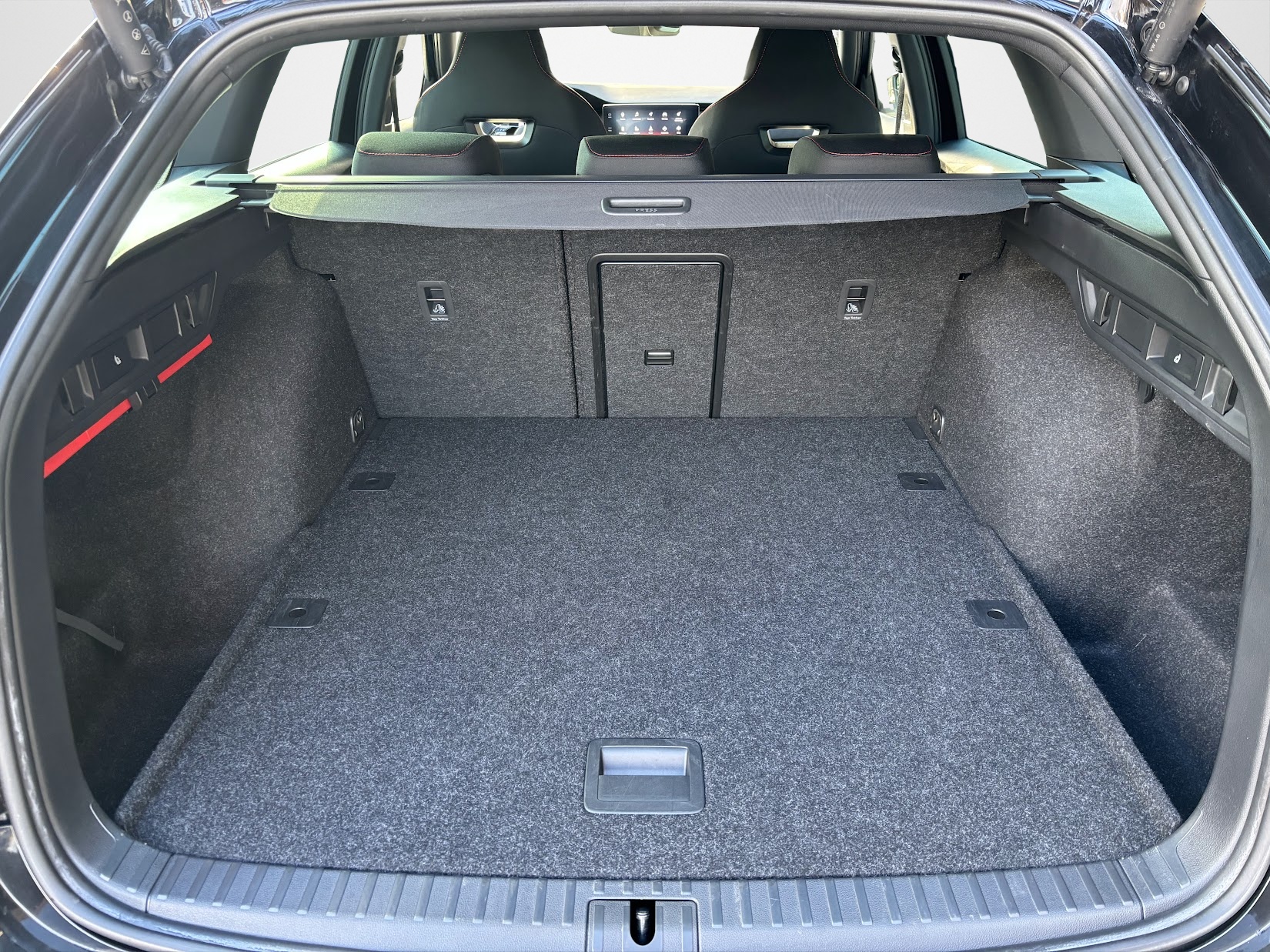 SKODA Octavia Combi 2.0 TDI DSG RS 4x4-image-13