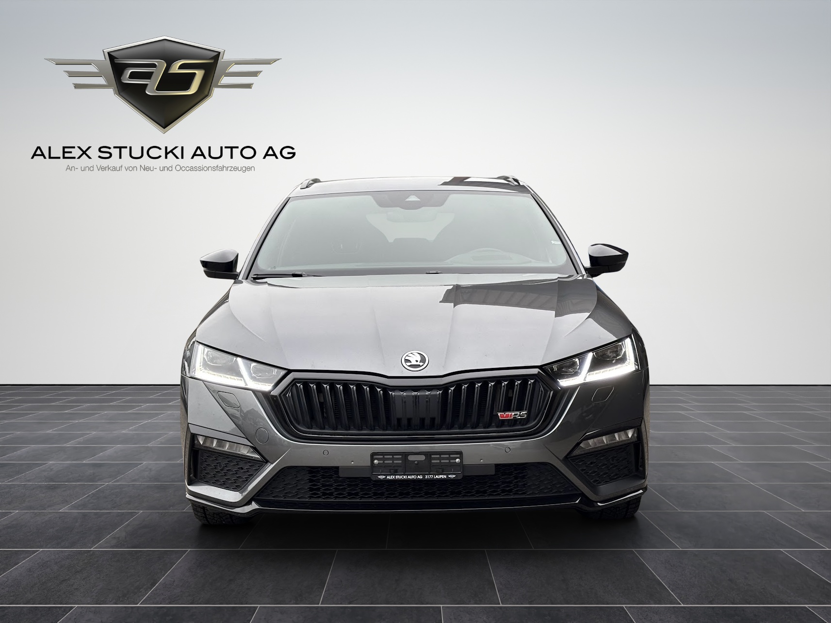 SKODA Octavia Combi 2.0 TDI DSG RS 4x4-showroom-element-1