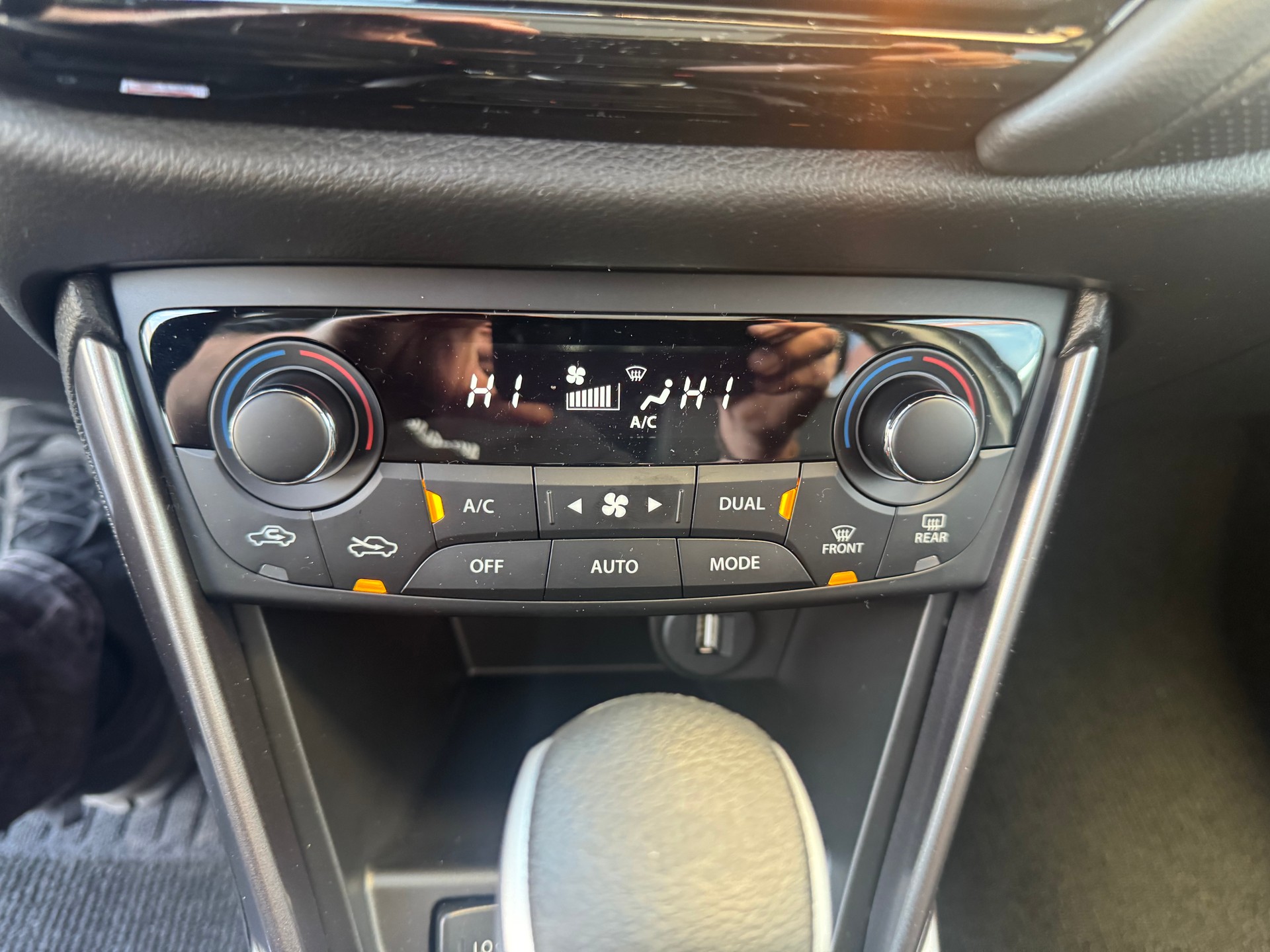 SUZUKI S-Cross 1.4 16V Compact Top MHD 4WD Automatic-image-8