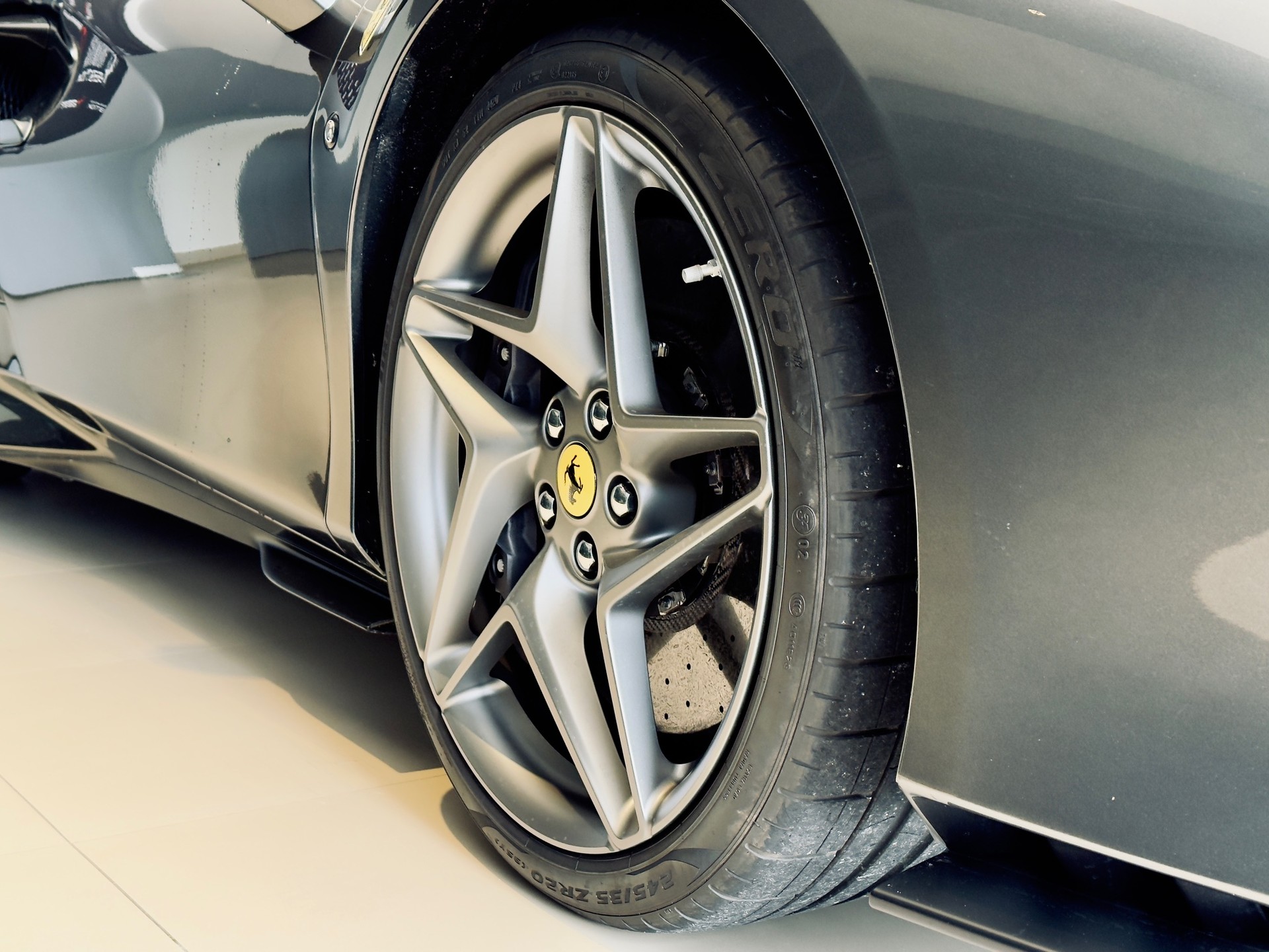 FERRARI F8 Tributo-image-13