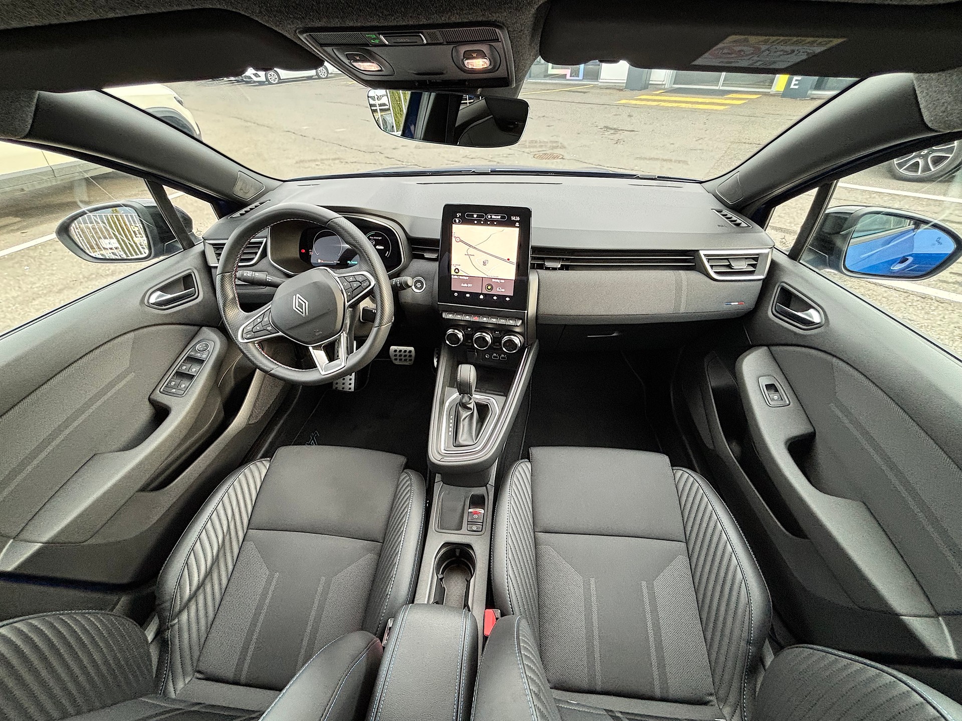 RENAULT Clio 1.6 E-Tech Esprit Alpine - Attelage - Extension garantie 3 ans-image-1