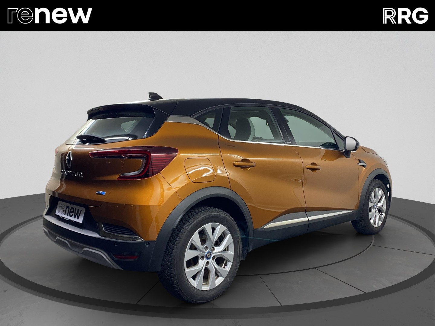 RENAULT Captur 1.6 E-Tech 160 Intens DHT-showroom-element-3