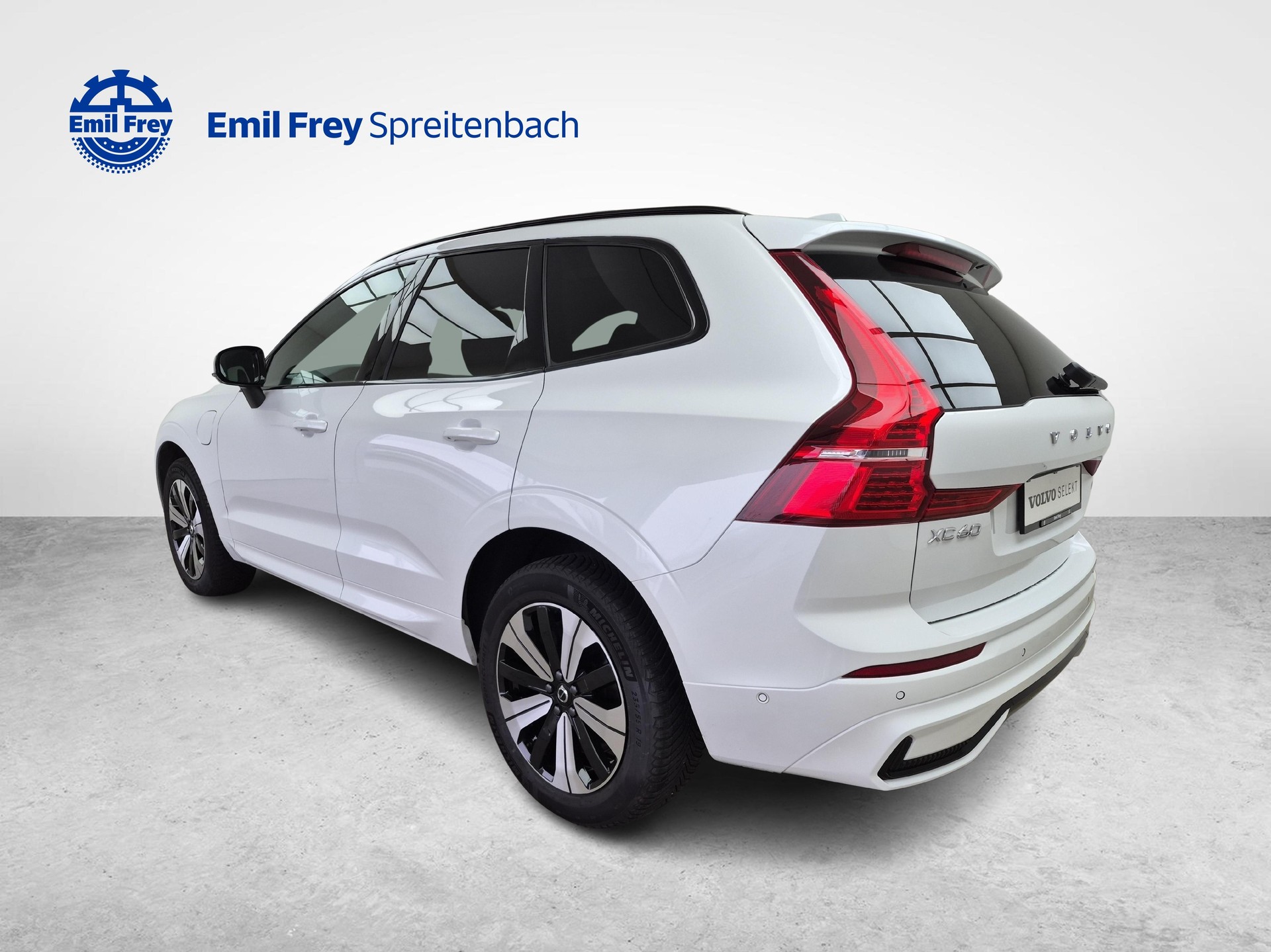 VOLVO XC60 2.0 T6 TE Plus Dark eAWD / Jetzt mit attraktivem 1.9% Leasing!-showroom-element-2