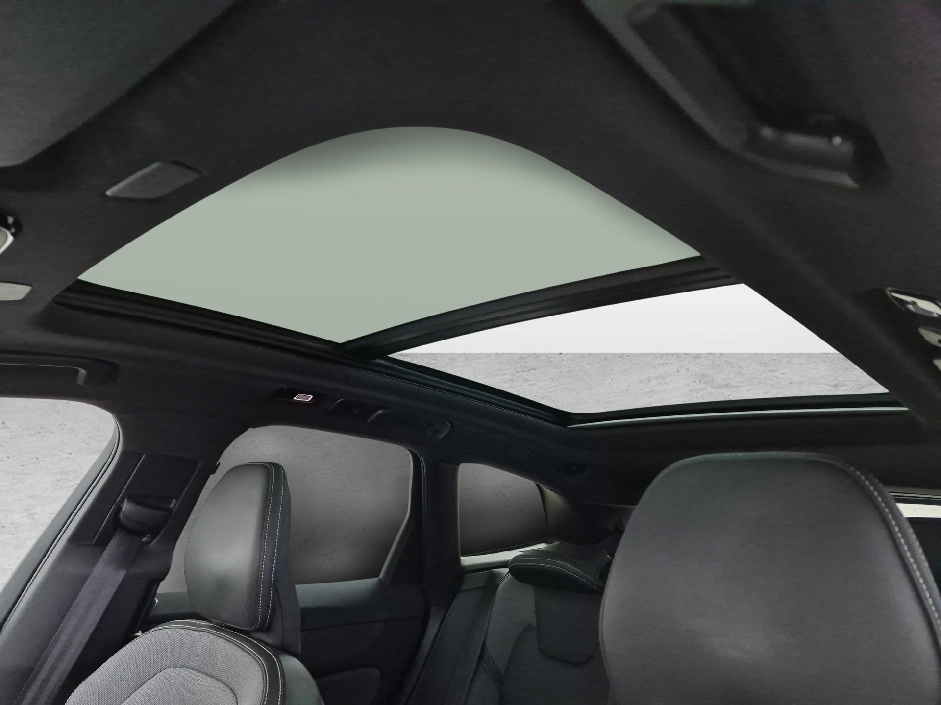VOLVO XC60 2.0 T6 TE Plus Dark eAWD / Jetzt mit attraktivem 1.9% Leasing!-image-16