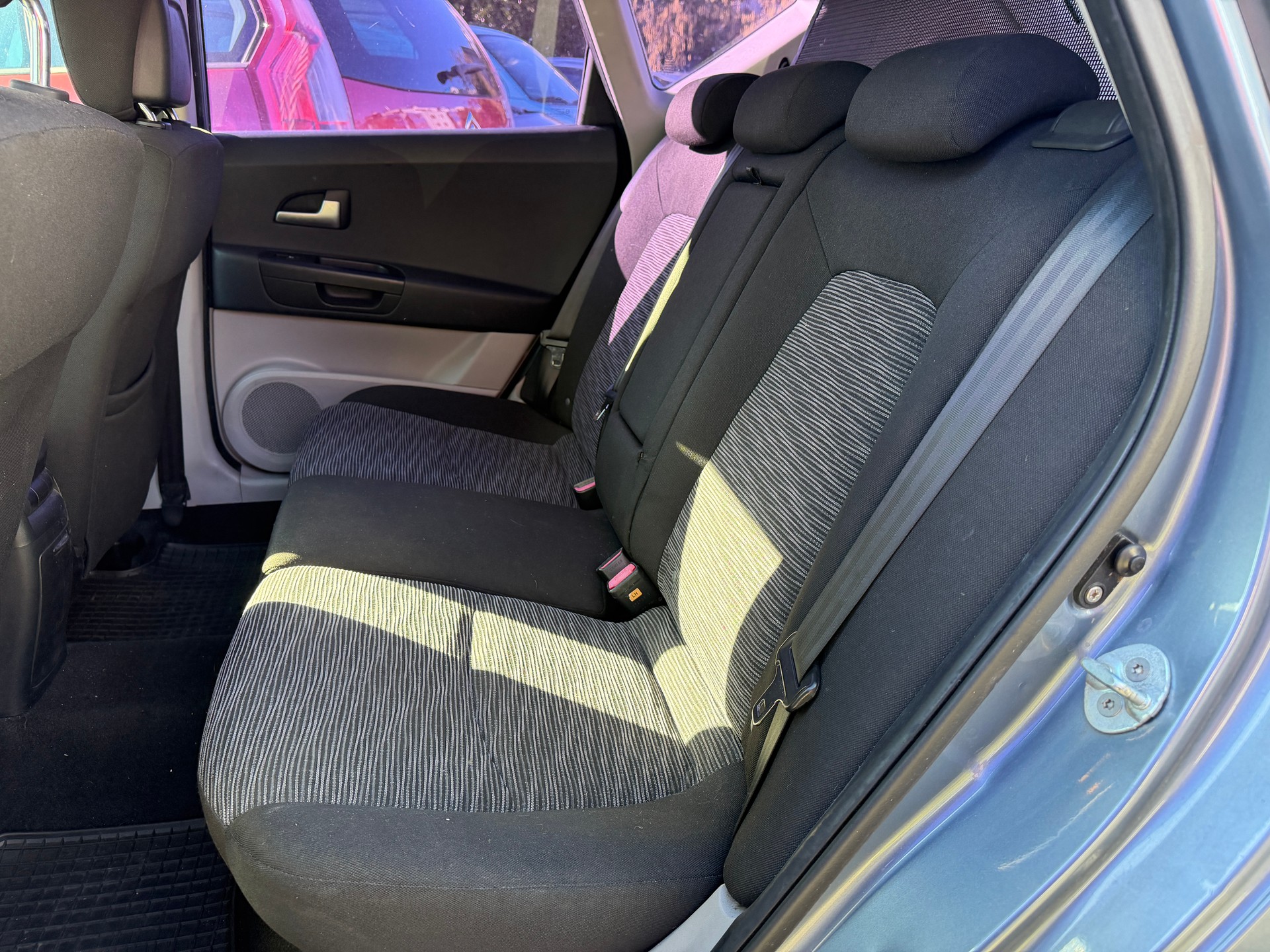 KIA Cee'd Sporty Wagon 1.6 CRDi Style-image-8