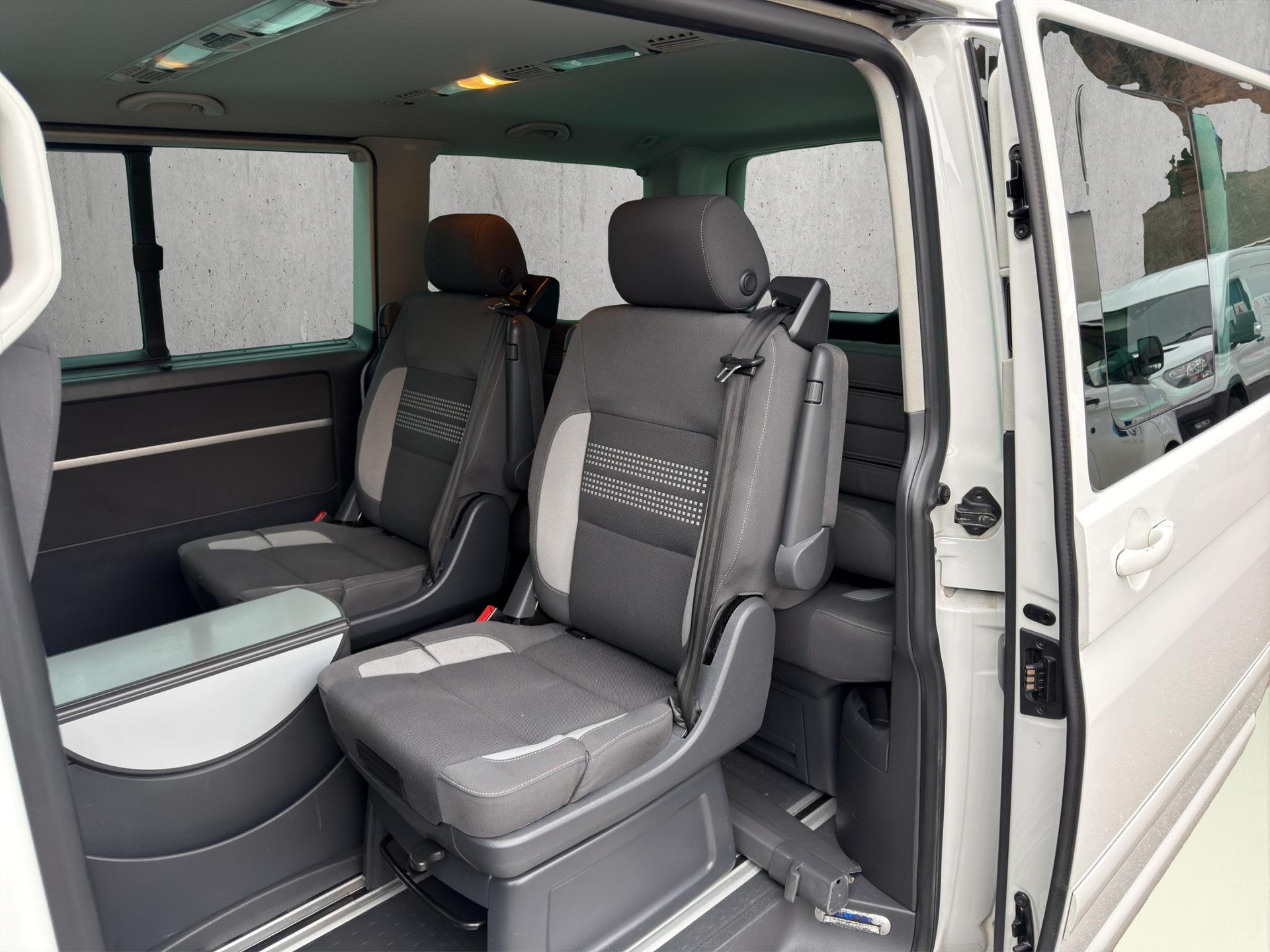 VW T5 Multivan 2.0 TDI 180 BMT CL Life DSG 4m-image-7