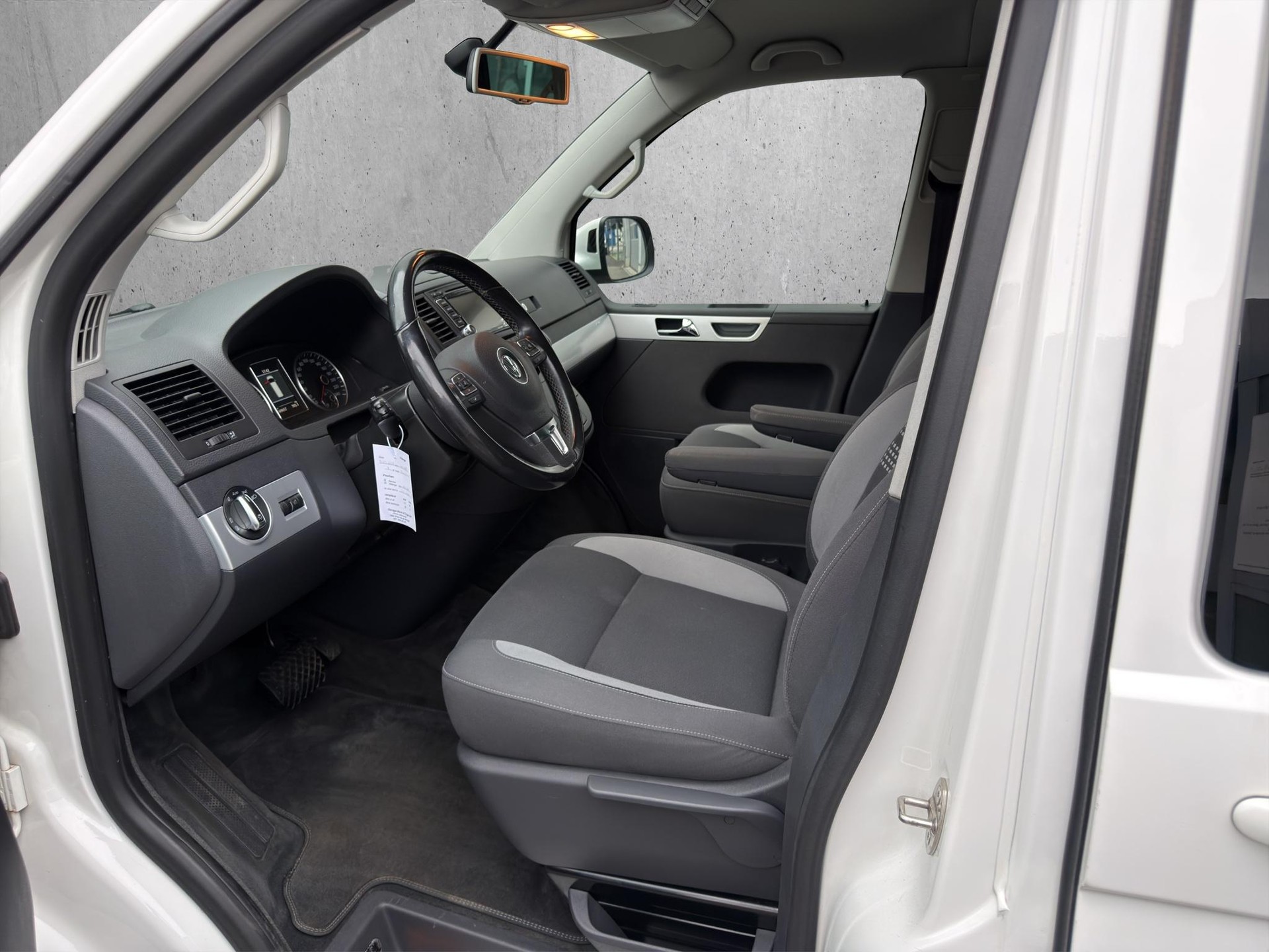 VW T5 Multivan 2.0 TDI 180 BMT CL Life DSG 4m-image-6