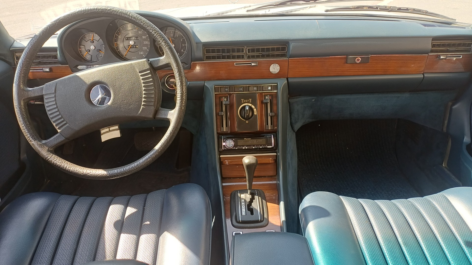 MERCEDES-BENZ 280 SE CH Auslieferung Leder Schiebedach zum aufbereiten-image-7