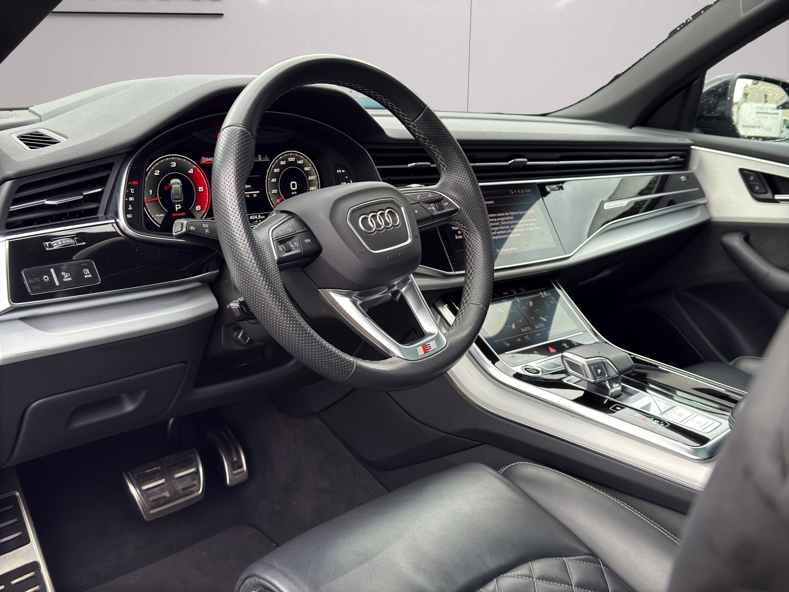 AUDI Q8 50 TDI Black Edition quattro tiptronic-image-15