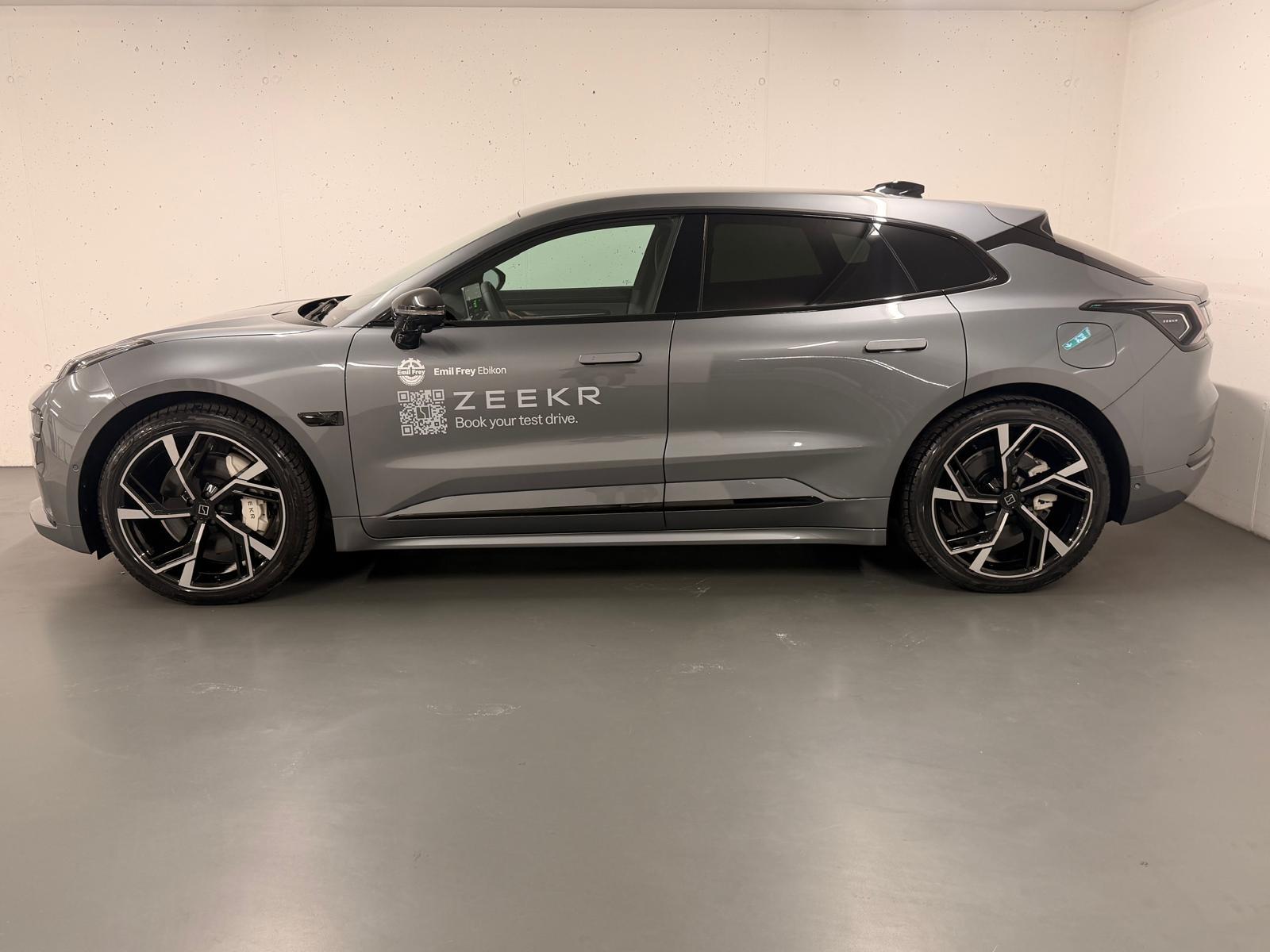 ZEEKR 001 Performance AWD-showroom-element-2