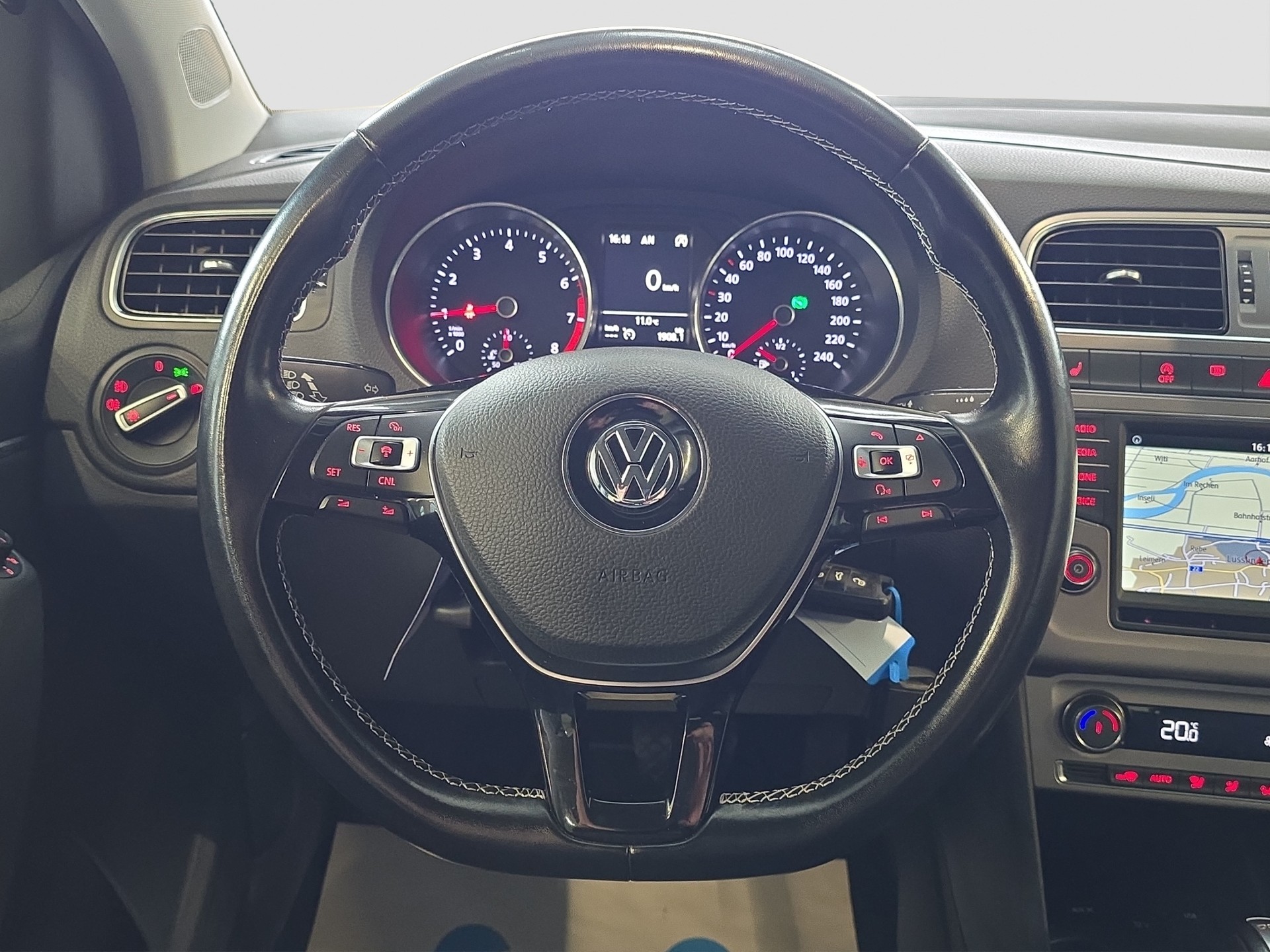 VW Polo 1.2 TSI BMT Lounge DSG-image-11
