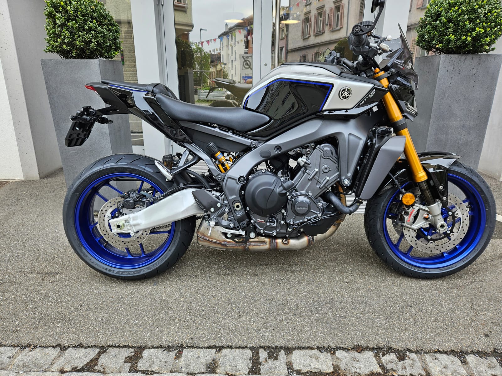 YAMAHA MT-09 SP-image-1