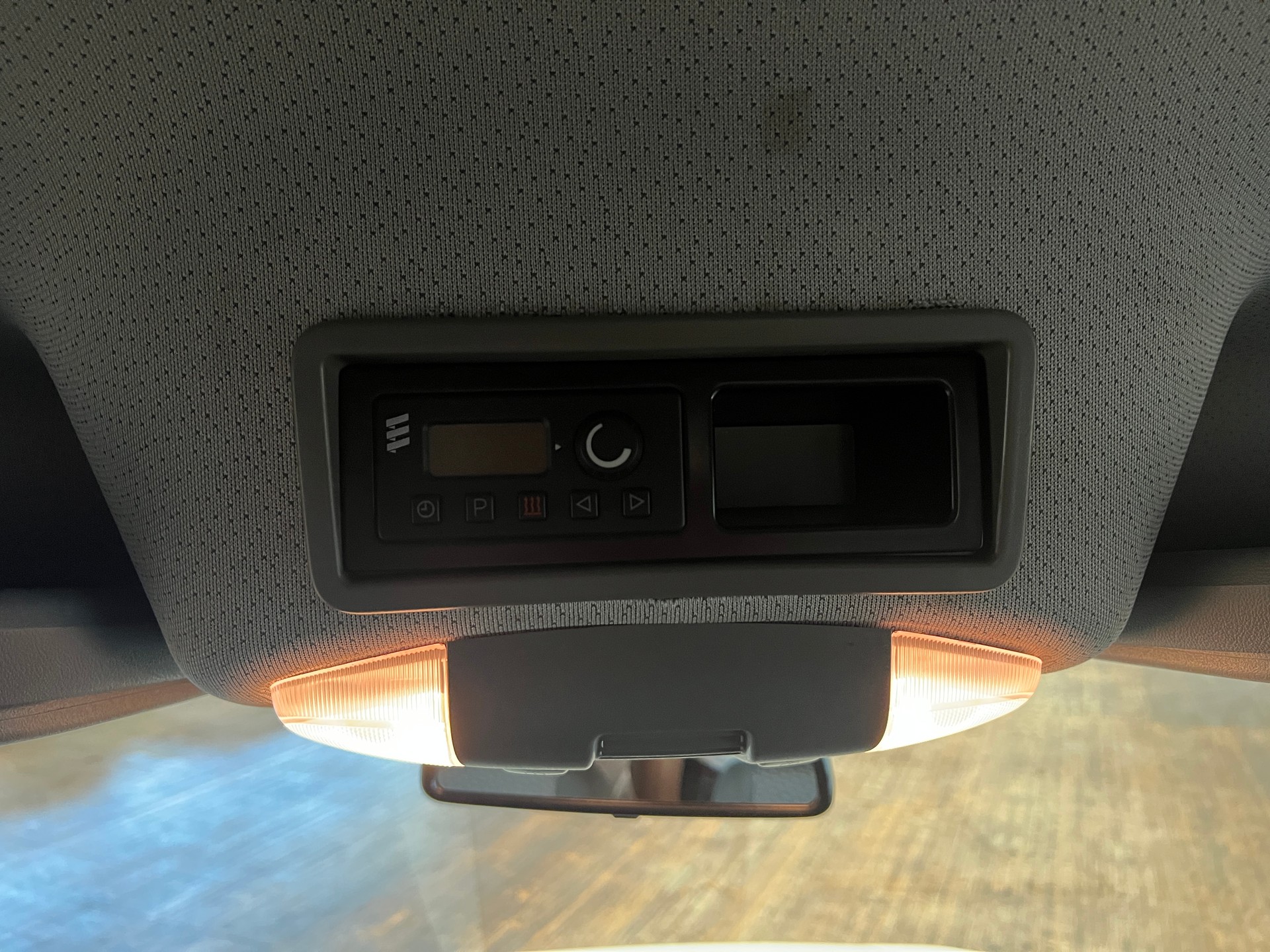 VW Crafter 35 2.0 TDI CR Entry-image-11
