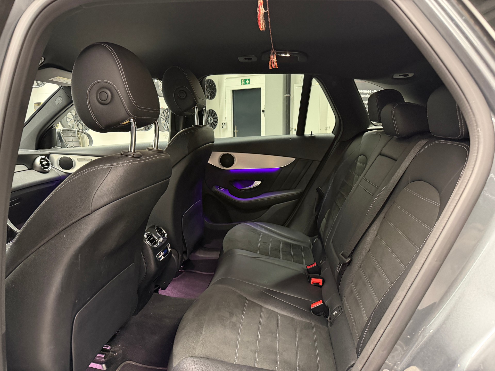 MERCEDES-BENZ GLC 220 d AMG Line 4m *CH-Auto*Frisch ab Service und MFK*-image-18
