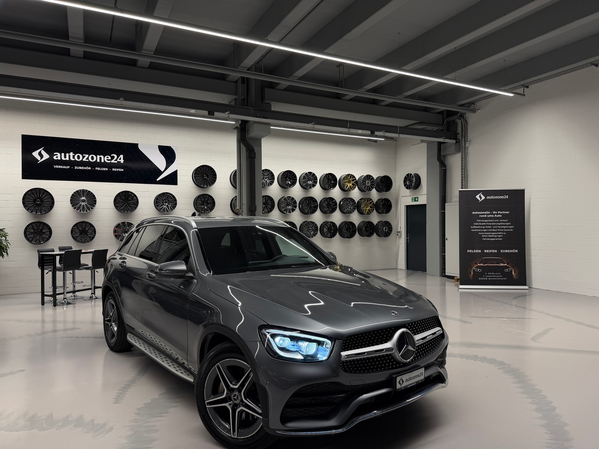 MERCEDES-BENZ GLC 220 d AMG Line 4m *CH-Auto*Frisch ab Service und MFK*-showroom-element-1