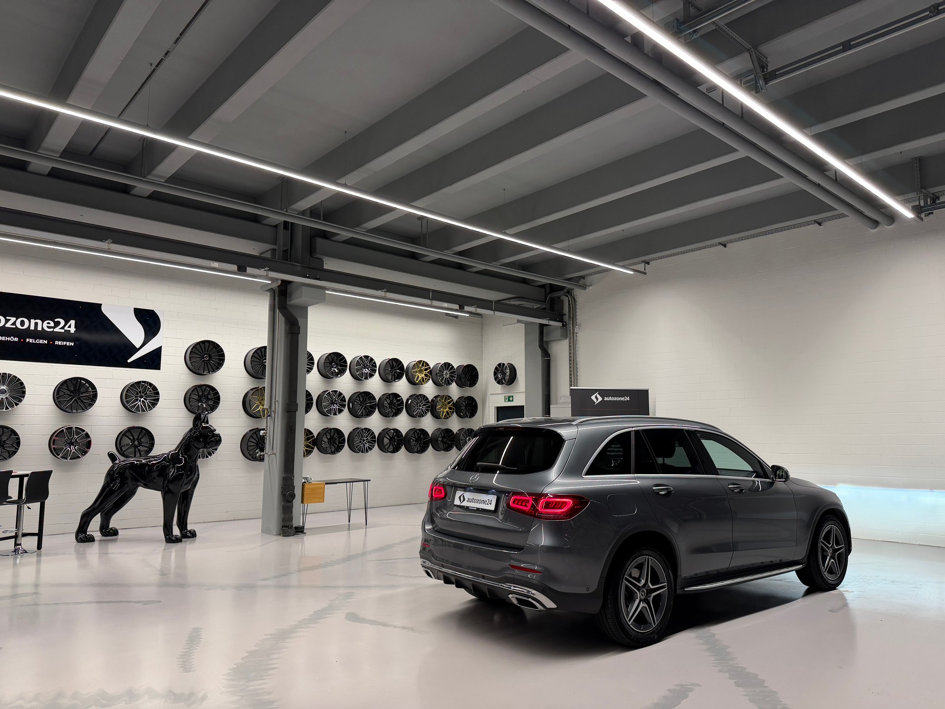 MERCEDES-BENZ GLC 220 d AMG Line 4m *CH-Auto*Frisch ab Service und MFK*-image-7
