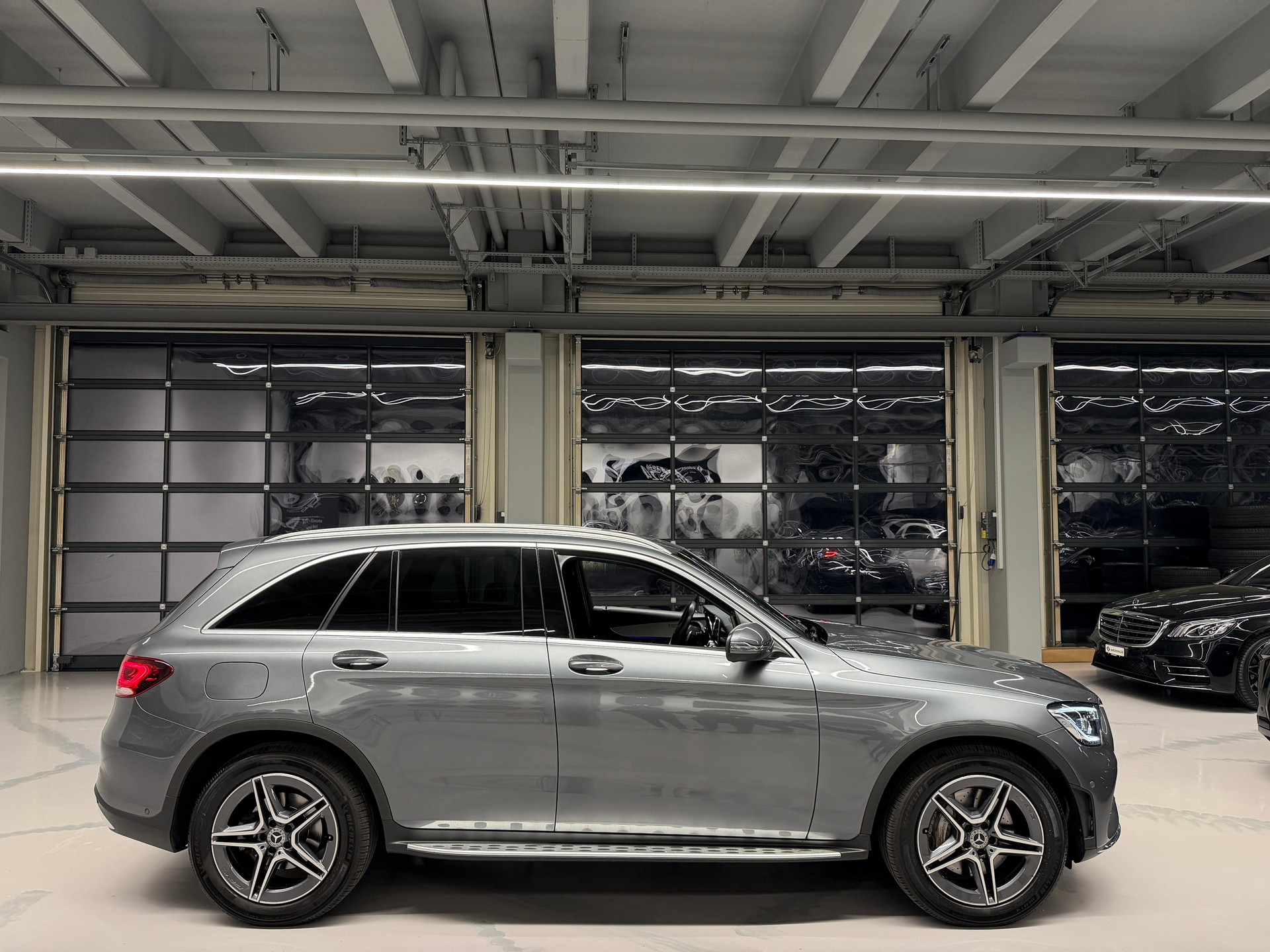 MERCEDES-BENZ GLC 220 d AMG Line 4m *CH-Auto*Frisch ab Service und MFK*-image-11