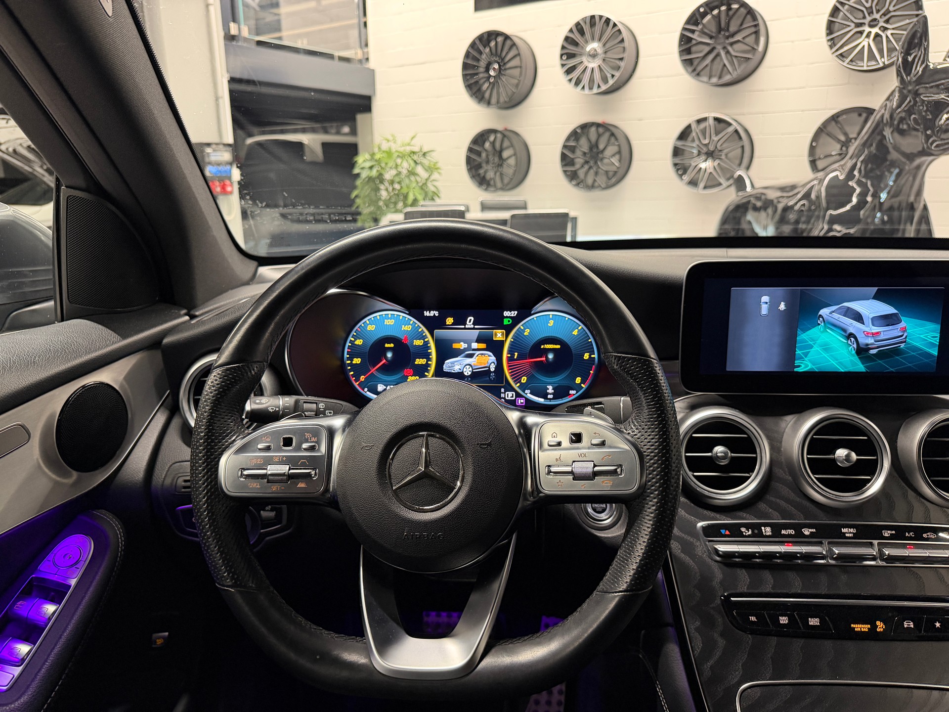 MERCEDES-BENZ GLC 220 d AMG Line 4m *CH-Auto*Frisch ab Service und MFK*-image-16