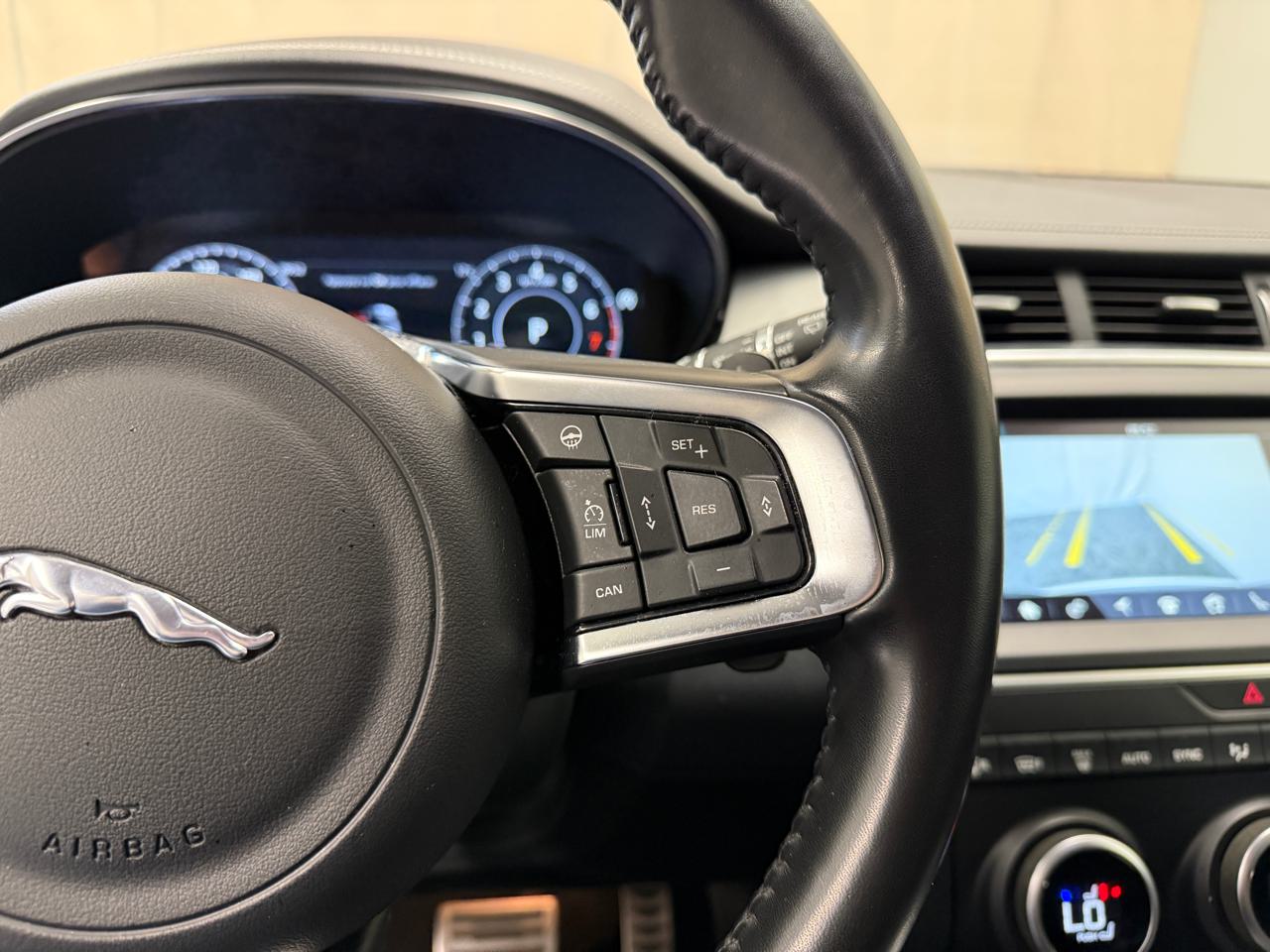JAGUAR E-Pace 2.0 P250 R-Dynamic AWD HSE-image-10