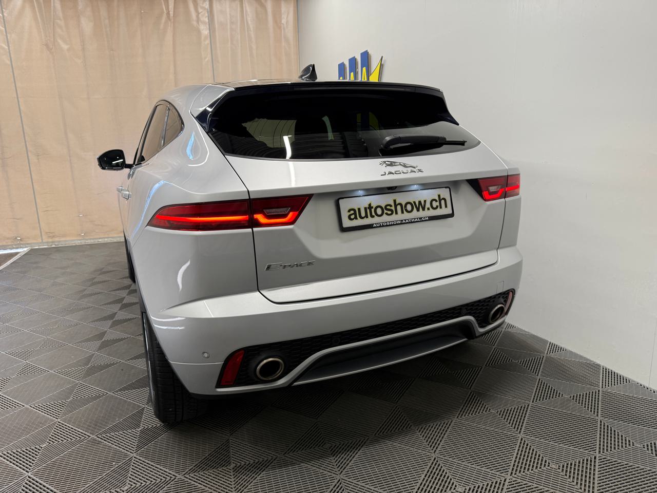 JAGUAR E-Pace 2.0 P250 R-Dynamic AWD HSE-image-16