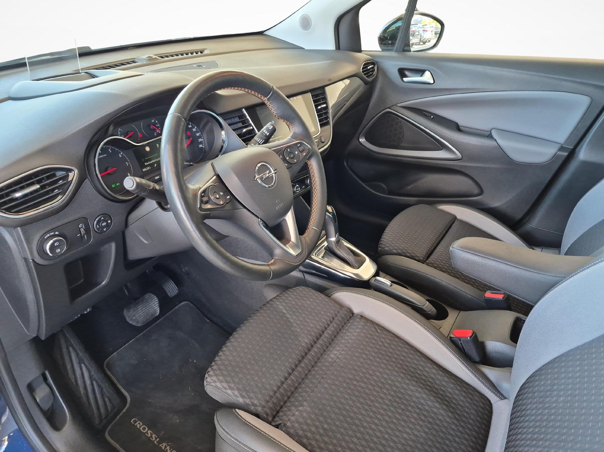 OPEL Crossland X 1.2 T 130 Ultimate S/S / Jetzt mit attraktivem 1.9% Leasing!-image-12