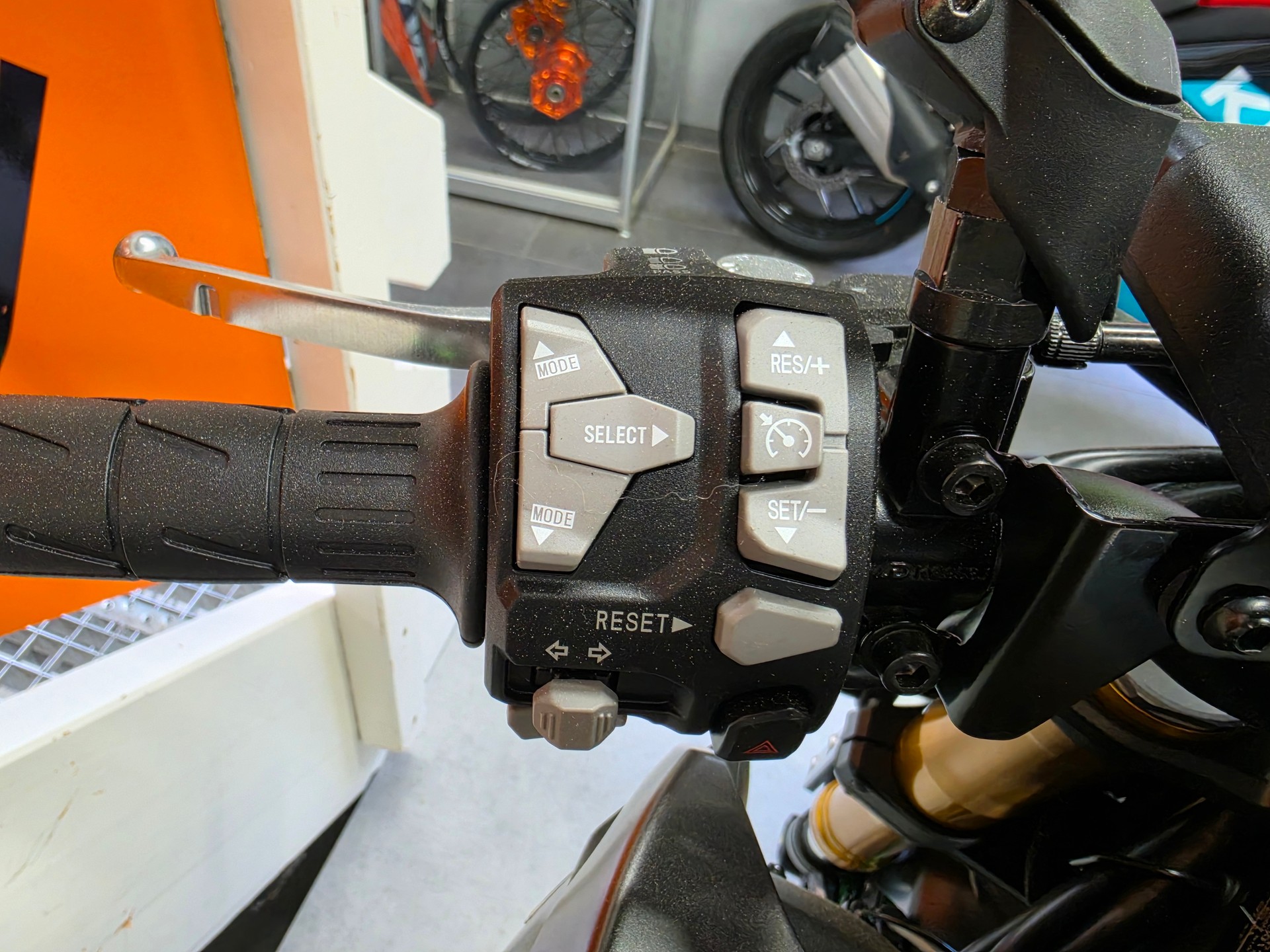 KAWASAKI Z 1100 SE-image-9