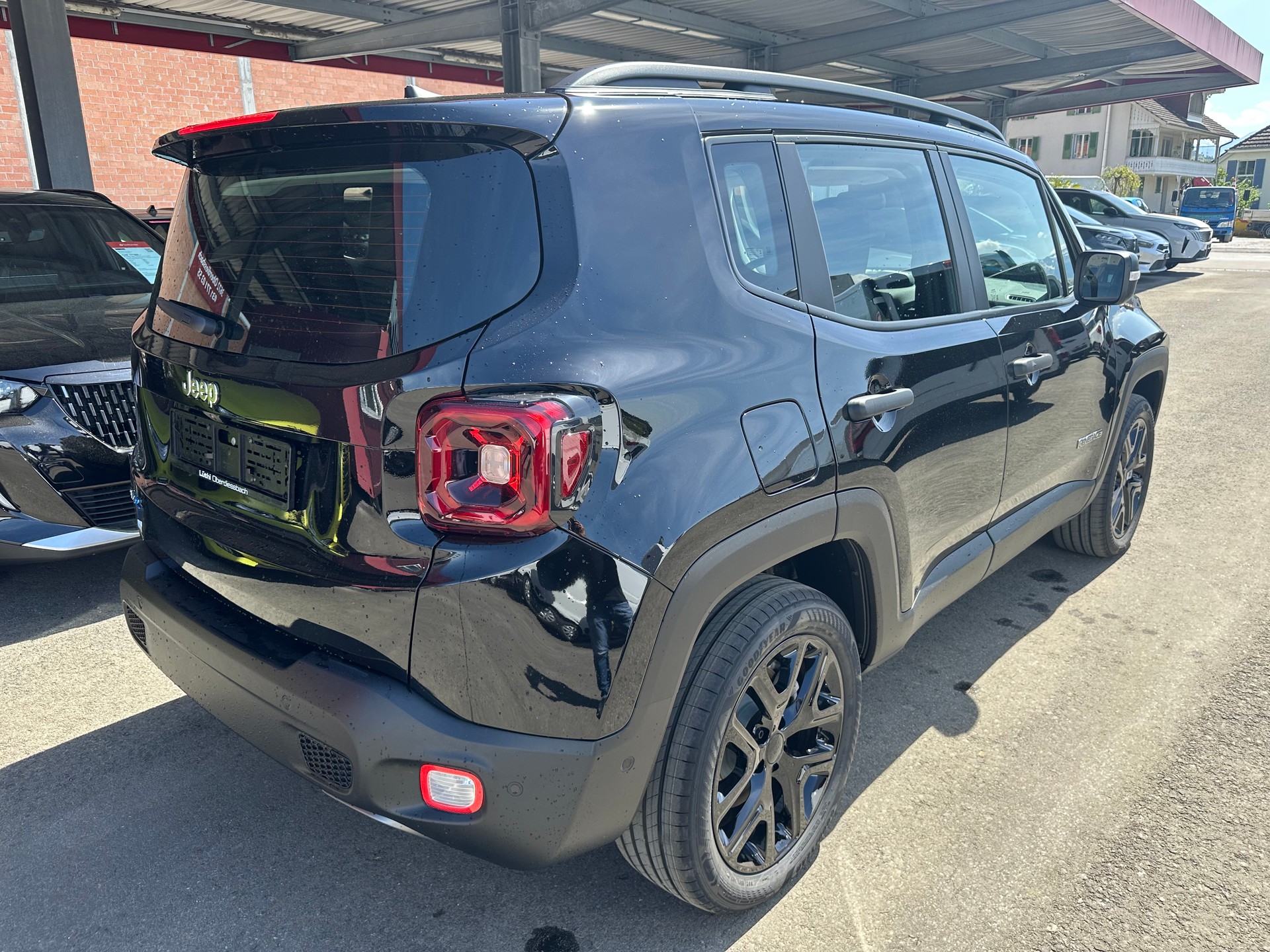 JEEP Renegade 1.3 T PHEV Summit AWD-image-2