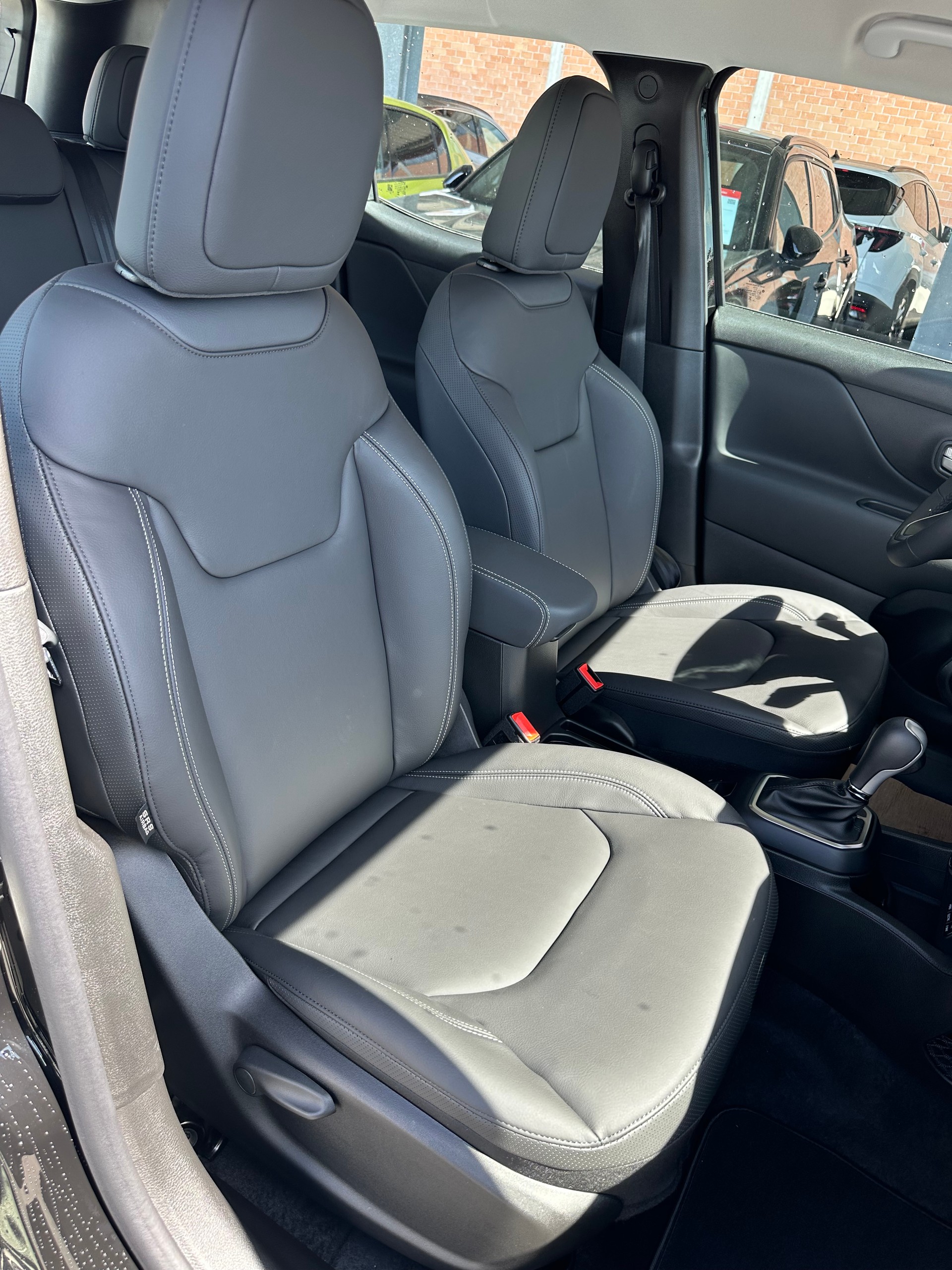 JEEP Renegade 1.3 T PHEV Summit AWD-image-6