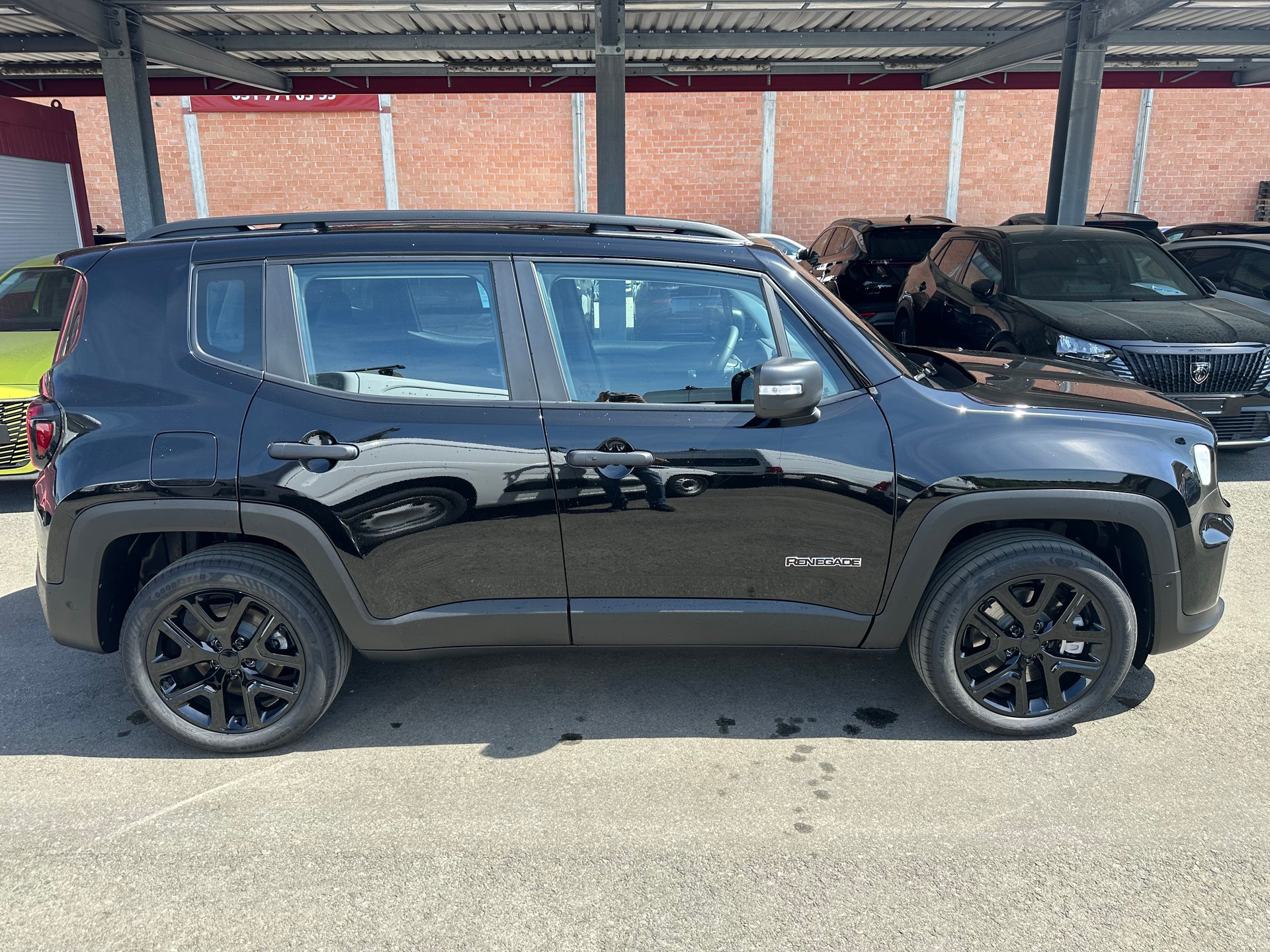 JEEP Renegade 1.3 T PHEV Summit AWD-image-1