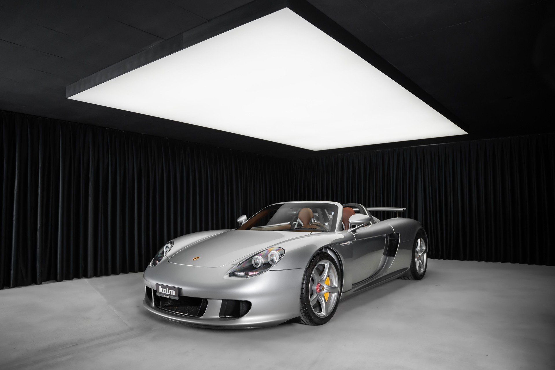 PORSCHE Carrera GT-showroom-element-2
