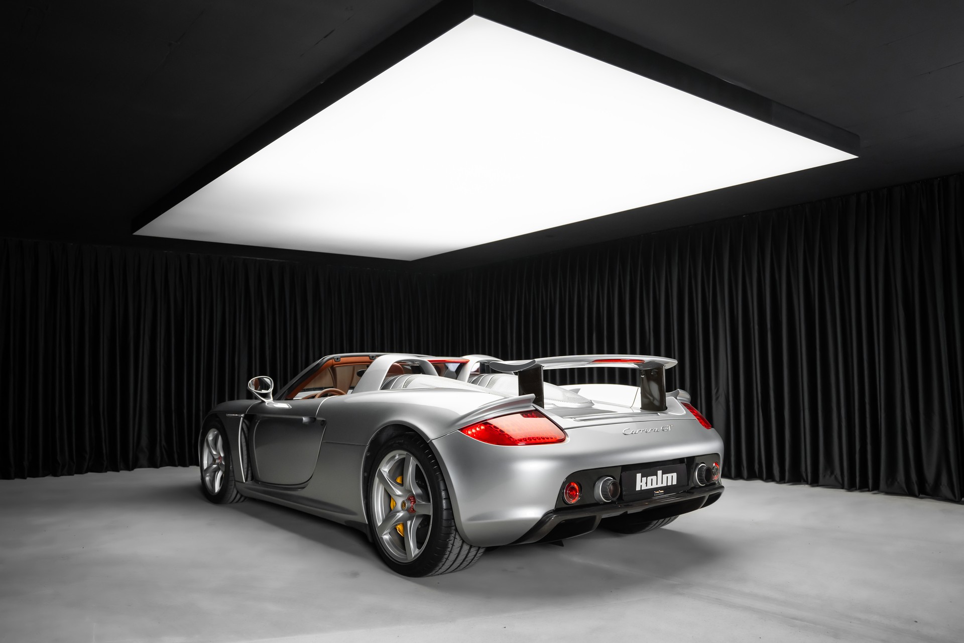 PORSCHE Carrera GT-image-5