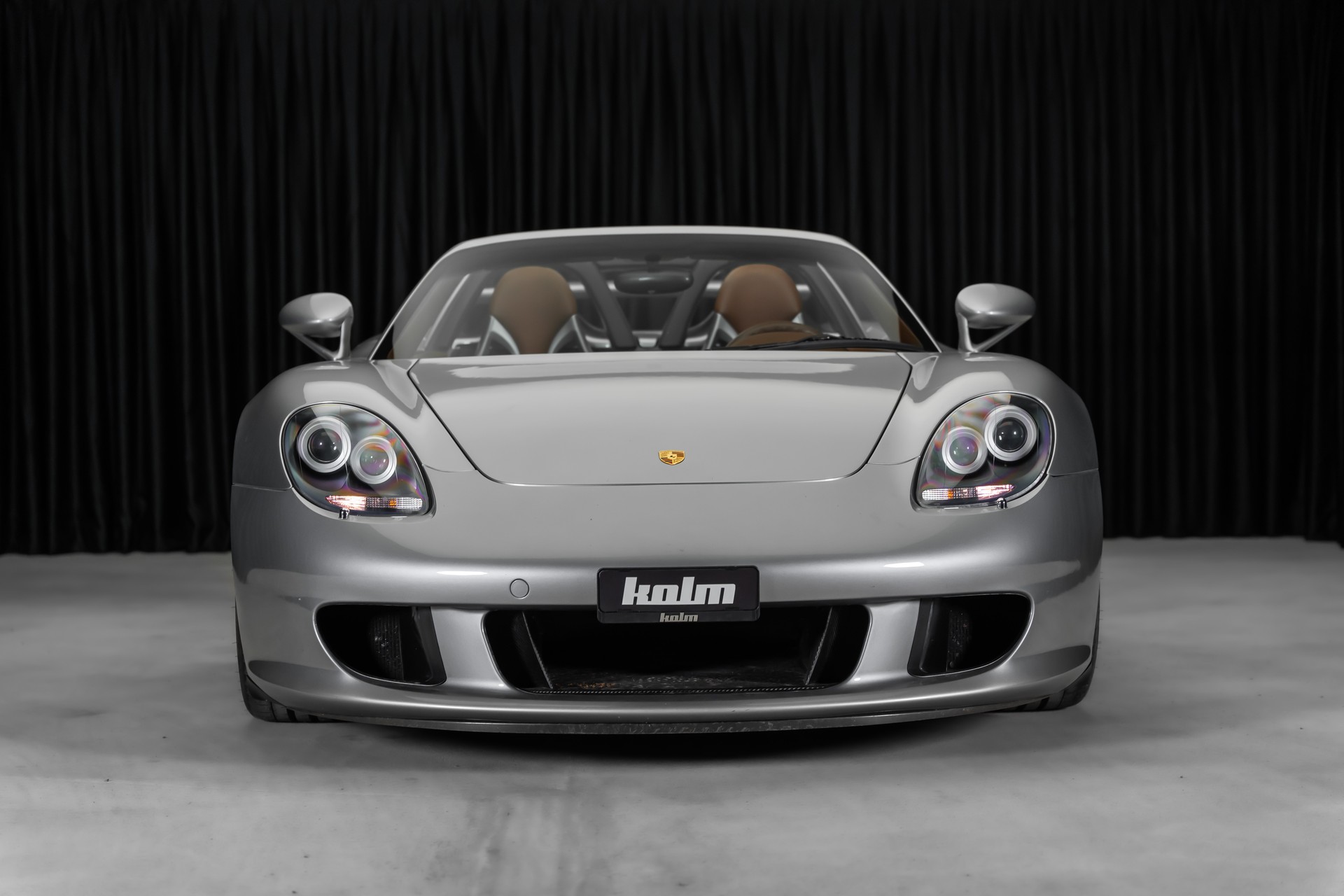 PORSCHE Carrera GT-showroom-element-1
