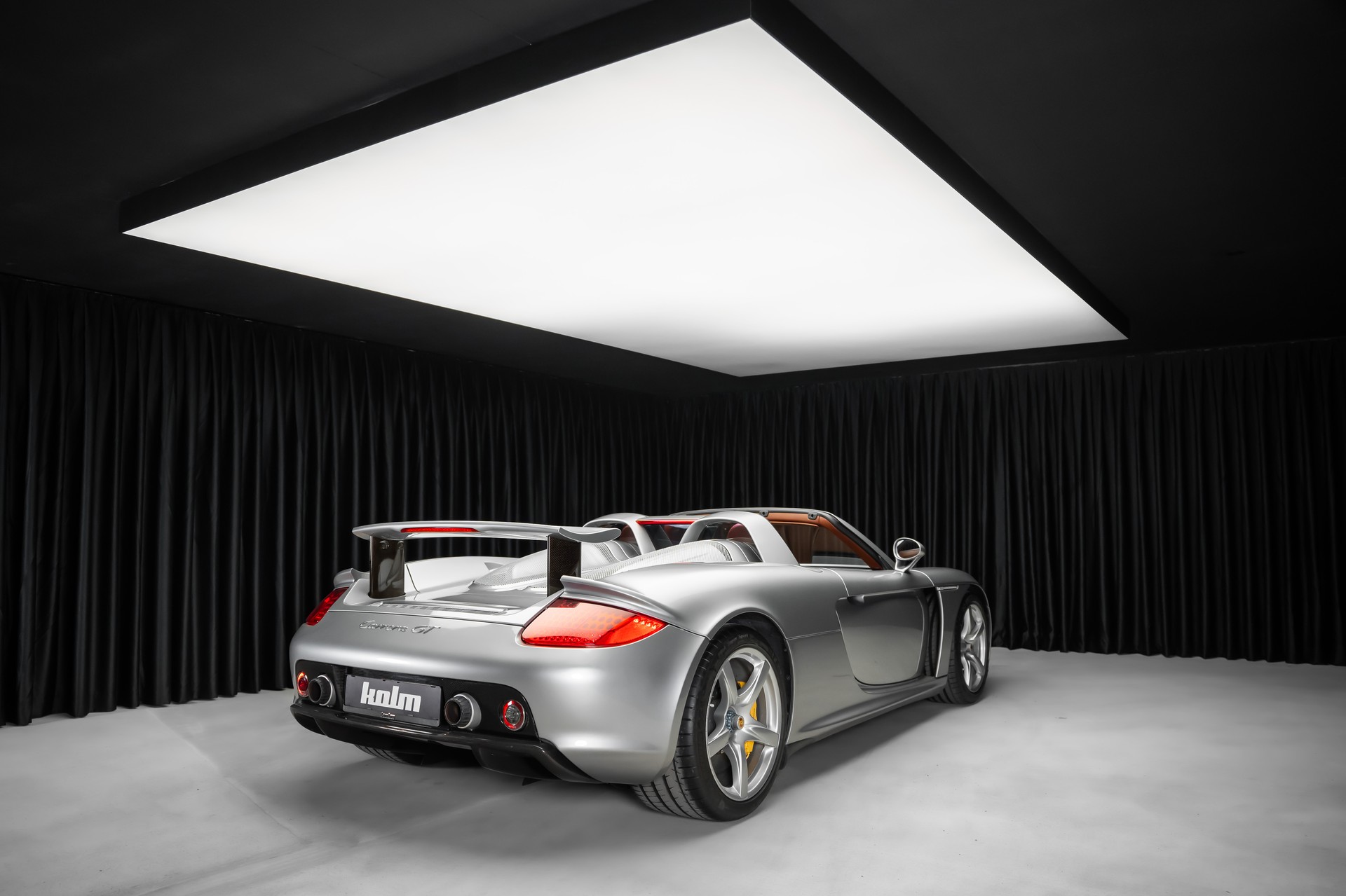PORSCHE Carrera GT-showroom-element-3