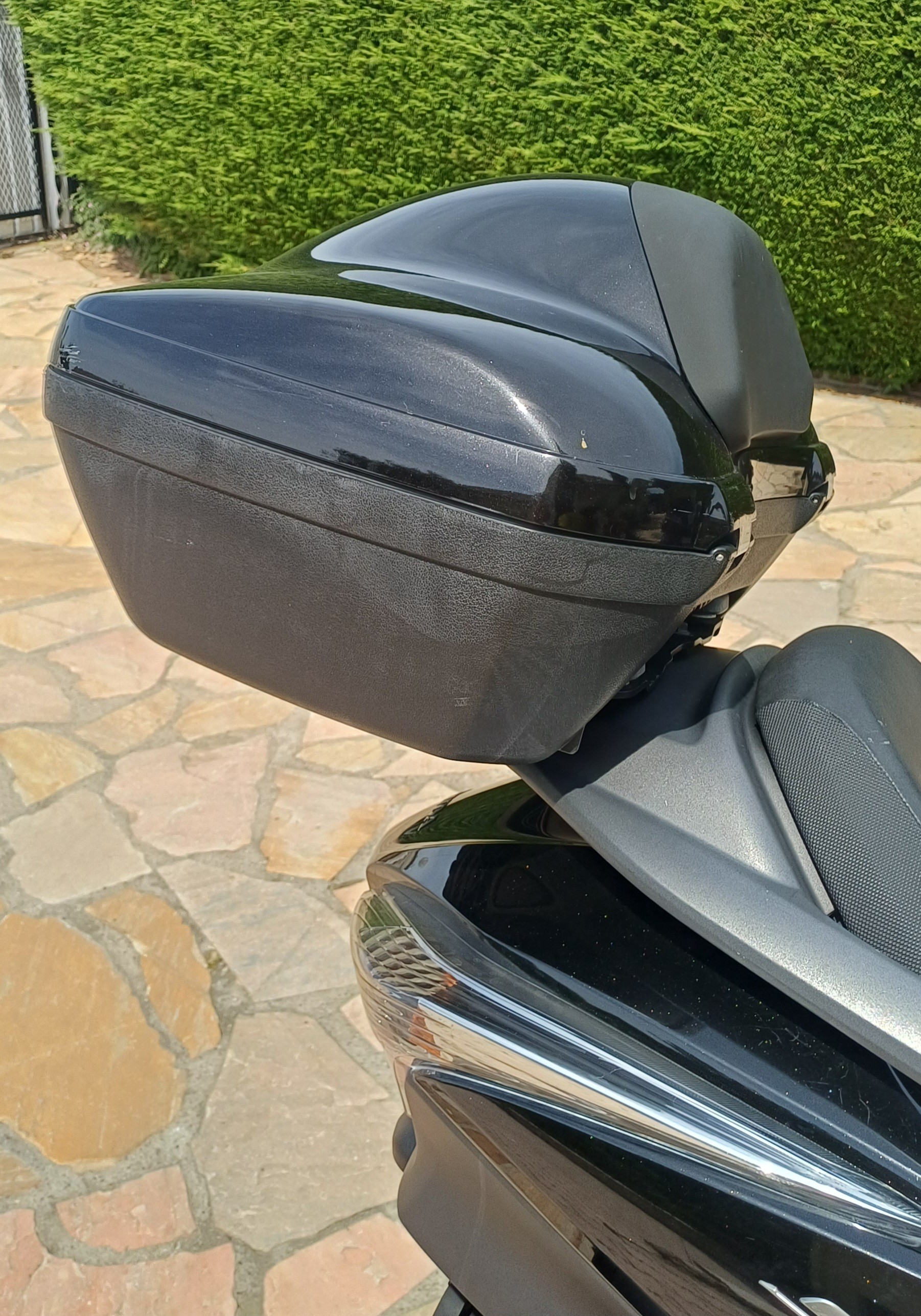 HONDA FJS 400-image-8