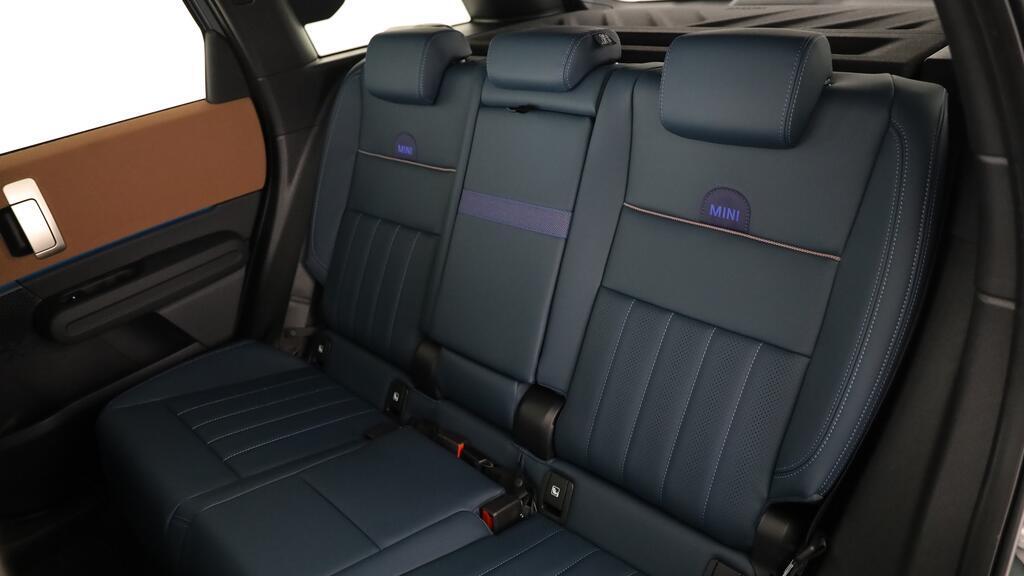 MINI Countryman SE ALL4-image-21