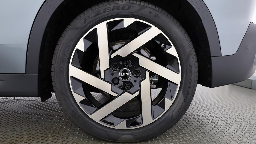 MINI Countryman SE ALL4-image-8