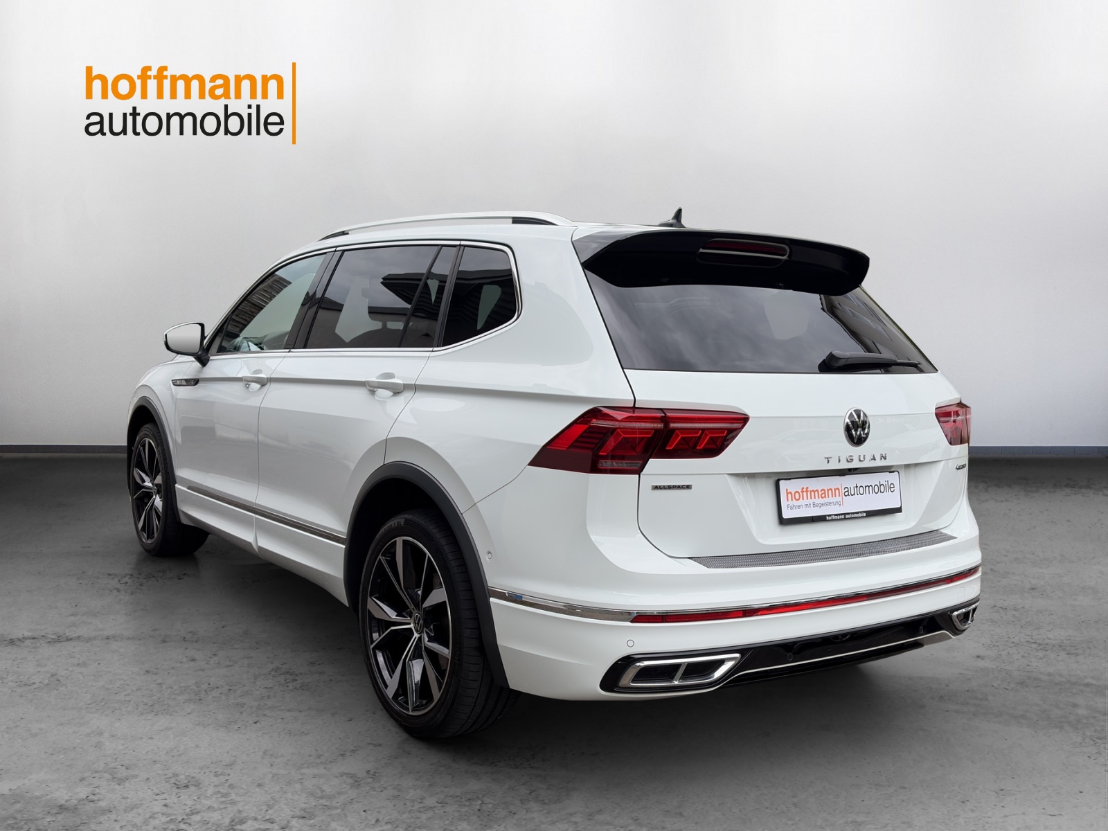 VW Tiguan Allspace 2.0TSI R-Line 4Motion DSG-image-5