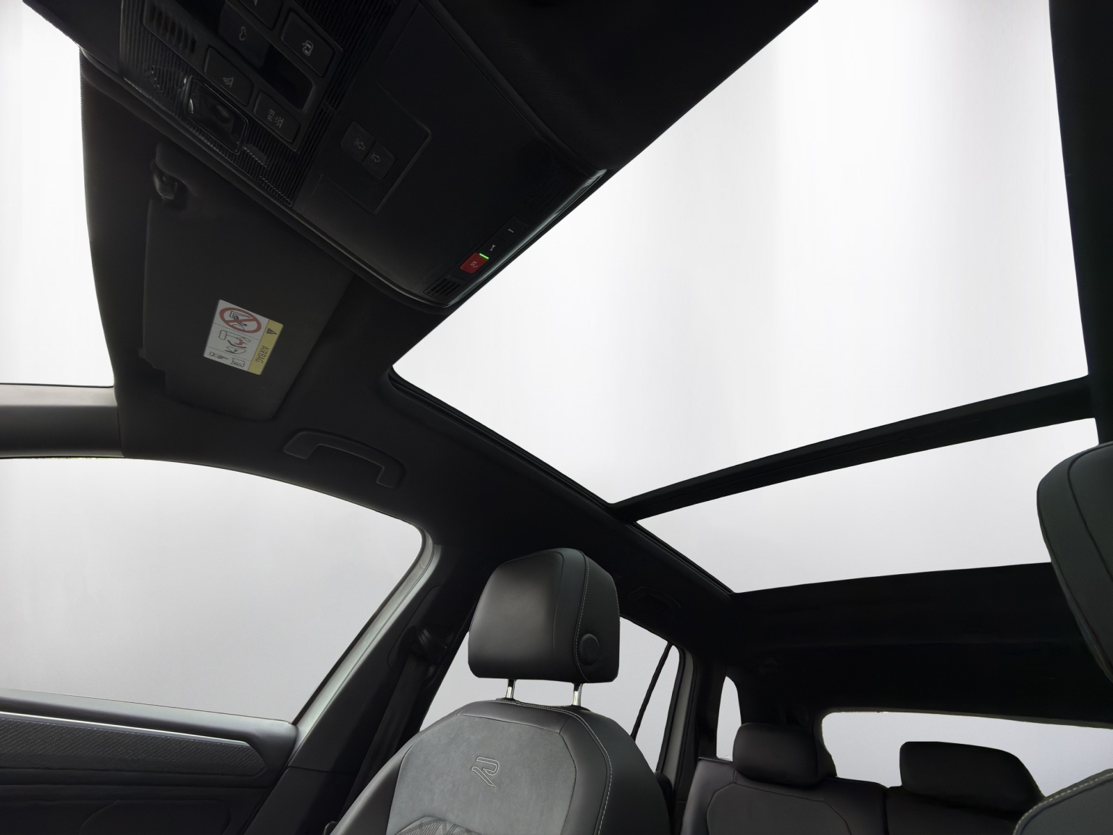 VW Tiguan Allspace 2.0TSI R-Line 4Motion DSG-image-13