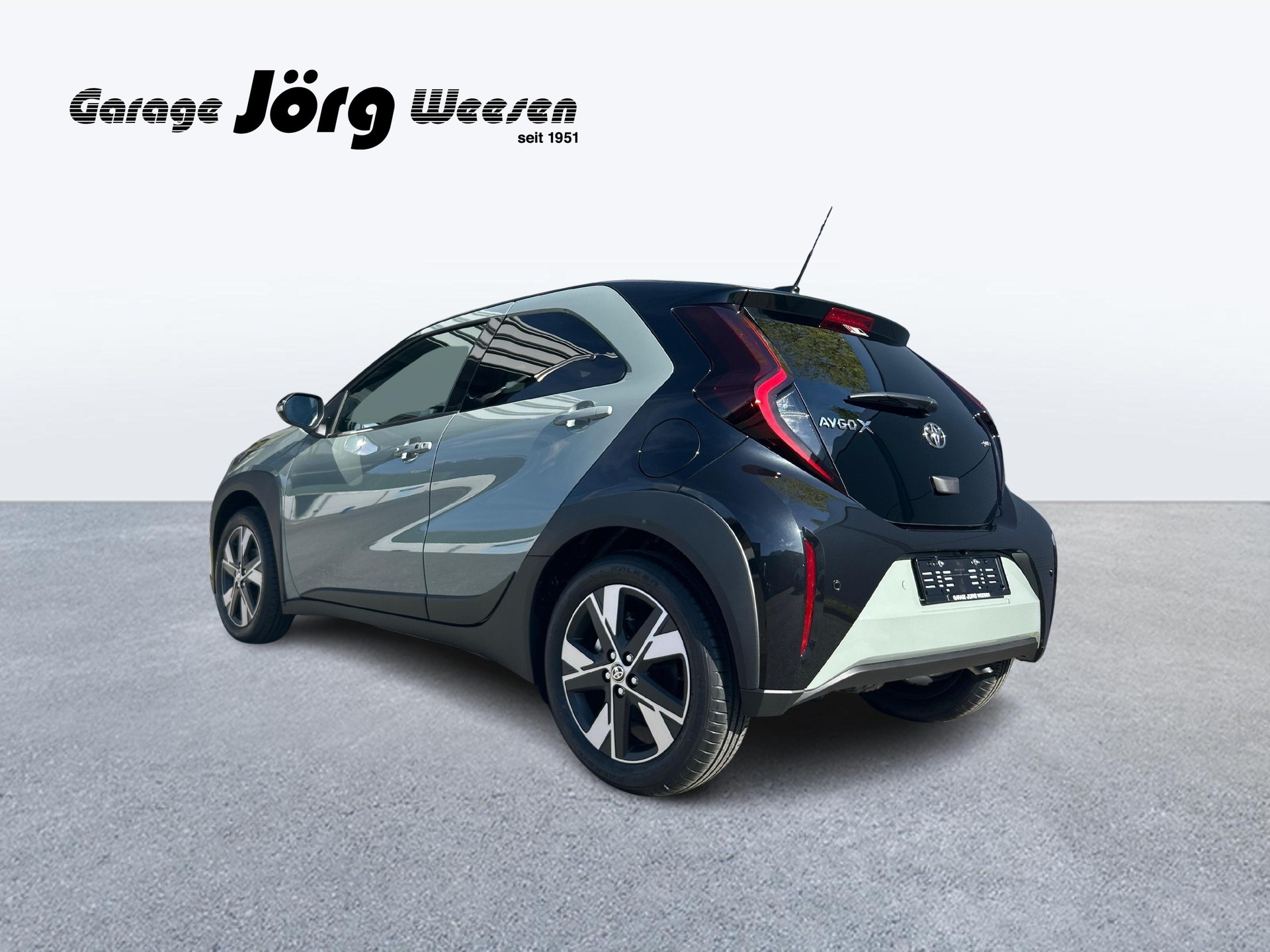 TOYOTA Aygo X 1.5 VVT-i HSD Trend-image-3